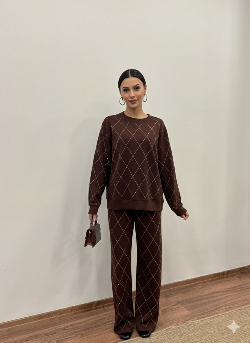 Baklava Desen Kahverengi Taşlı Takım