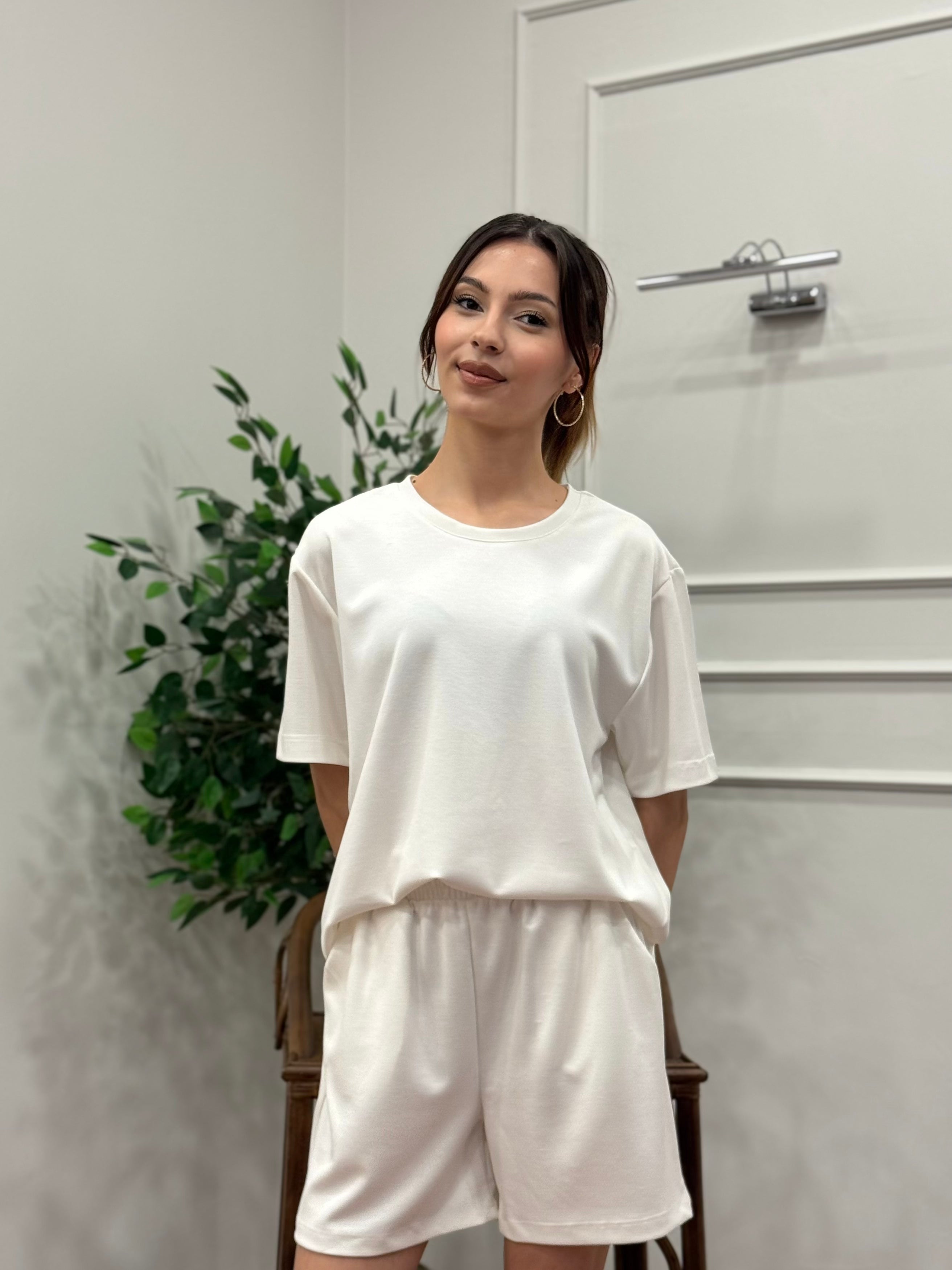 Modal Kumaş Oversize Bluz Şortlu Takım Beyaz
