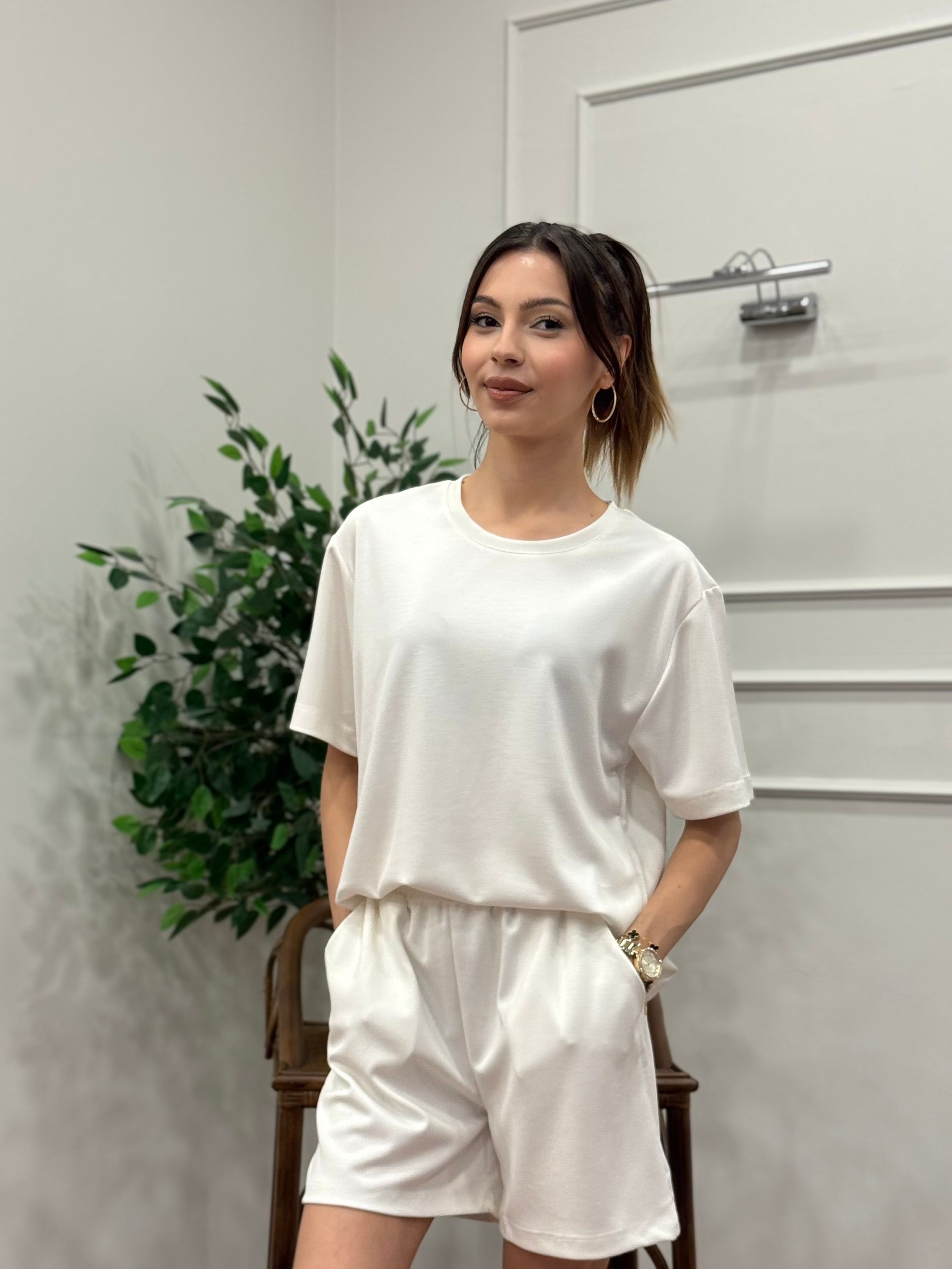 Modal Kumaş Oversize Bluz Şortlu Takım Beyaz