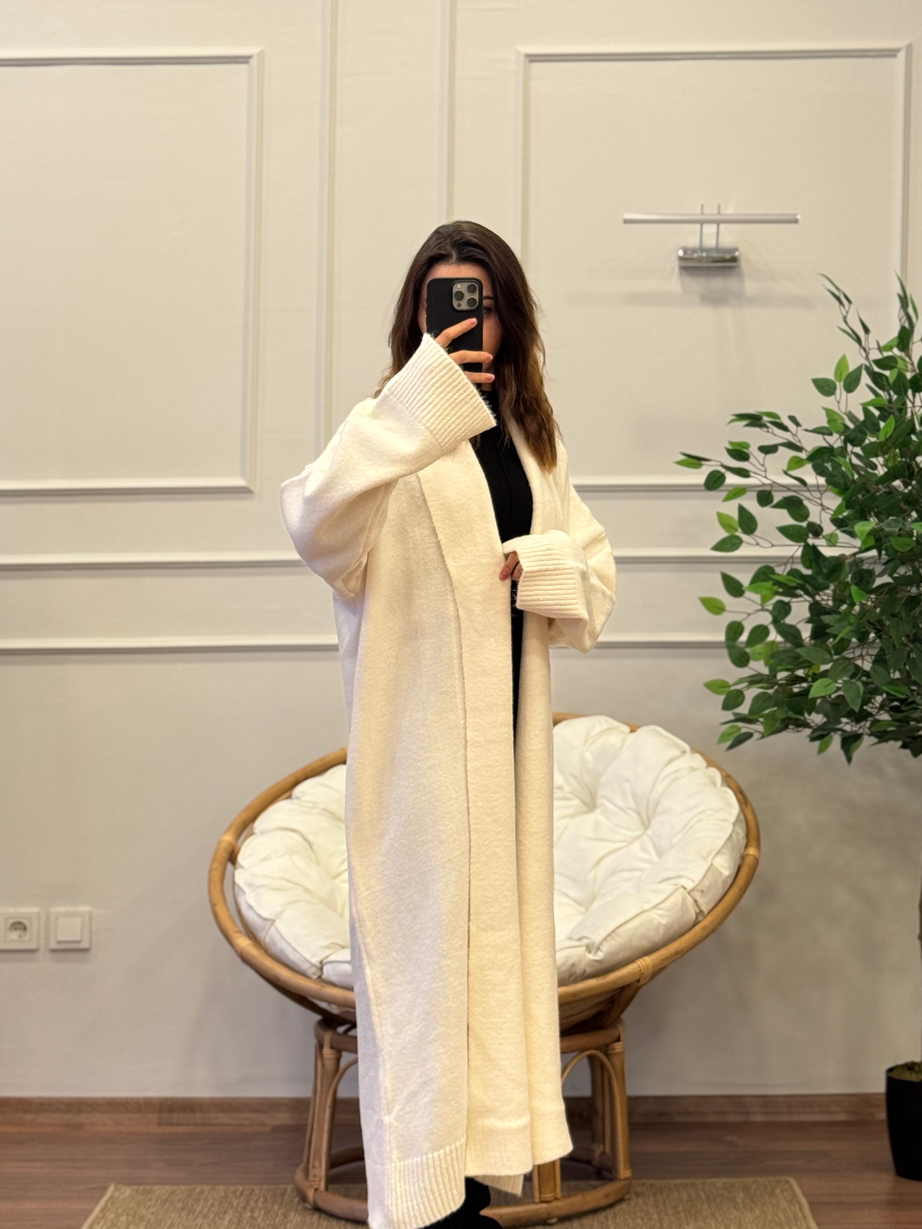 Şal Yaka Oversize Ekru Uzun Hırka