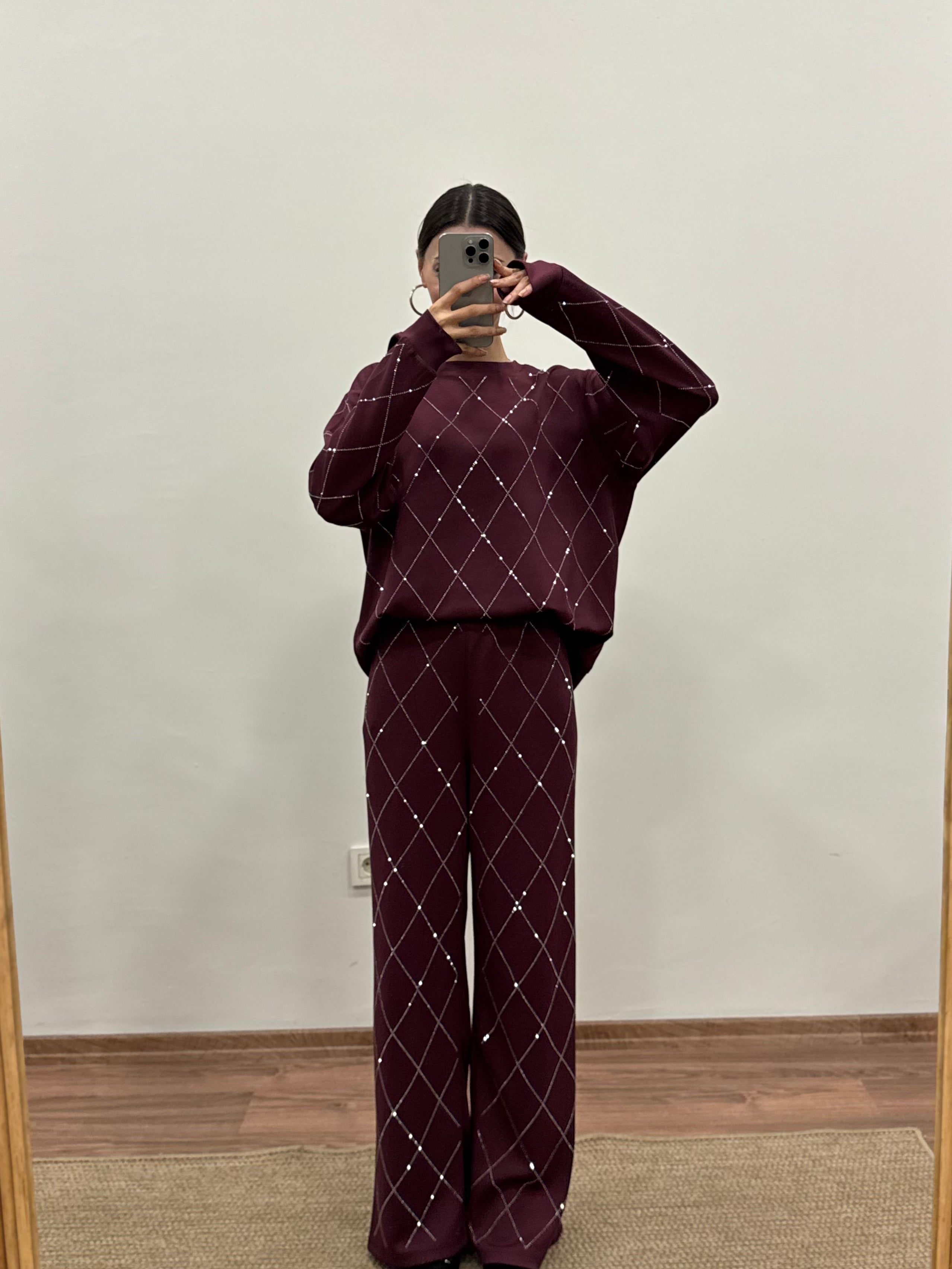 Baklava Desen Taşlı Bordo Takım