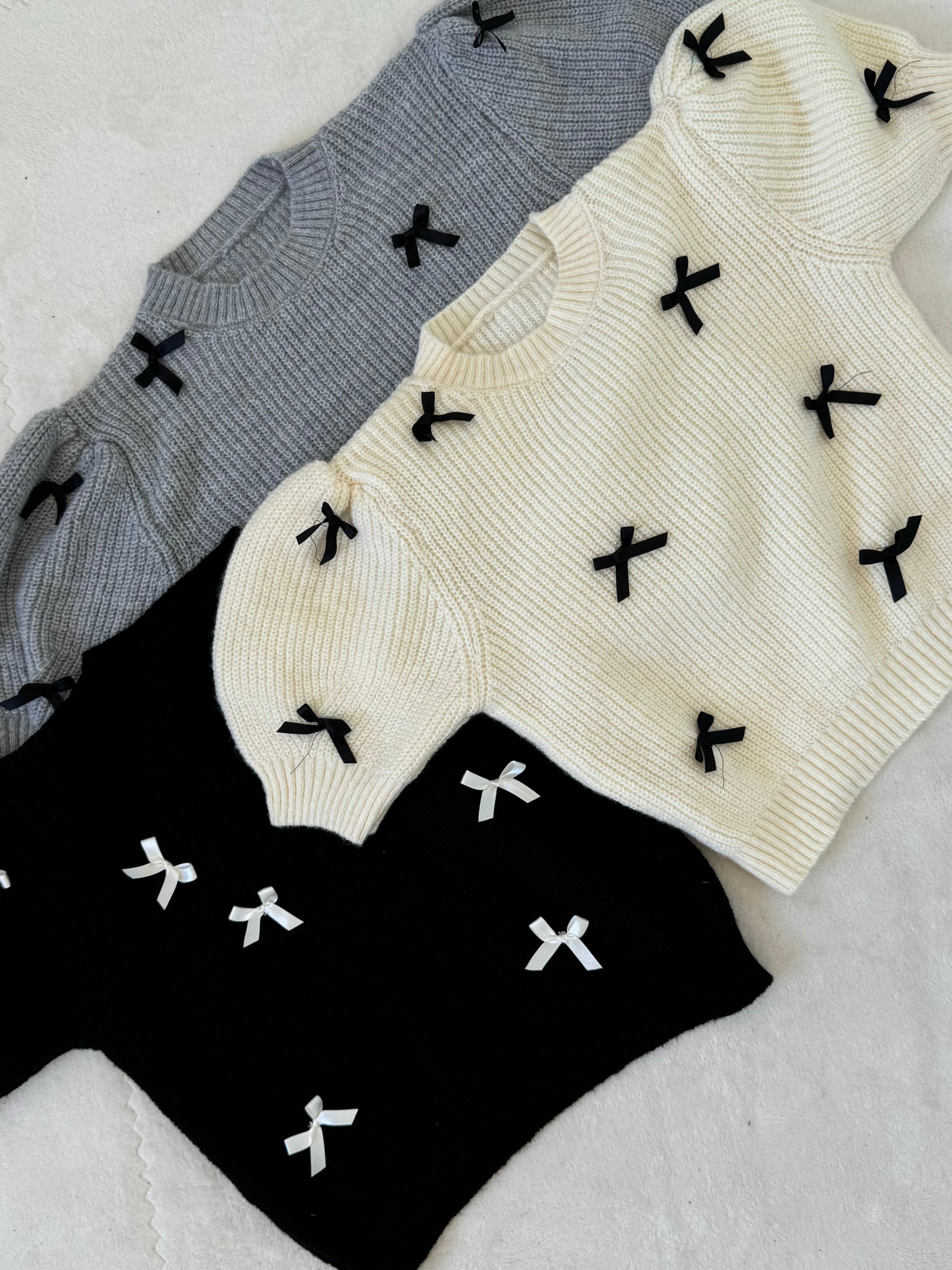 Kurdela Detay Siyah Crop Kazak