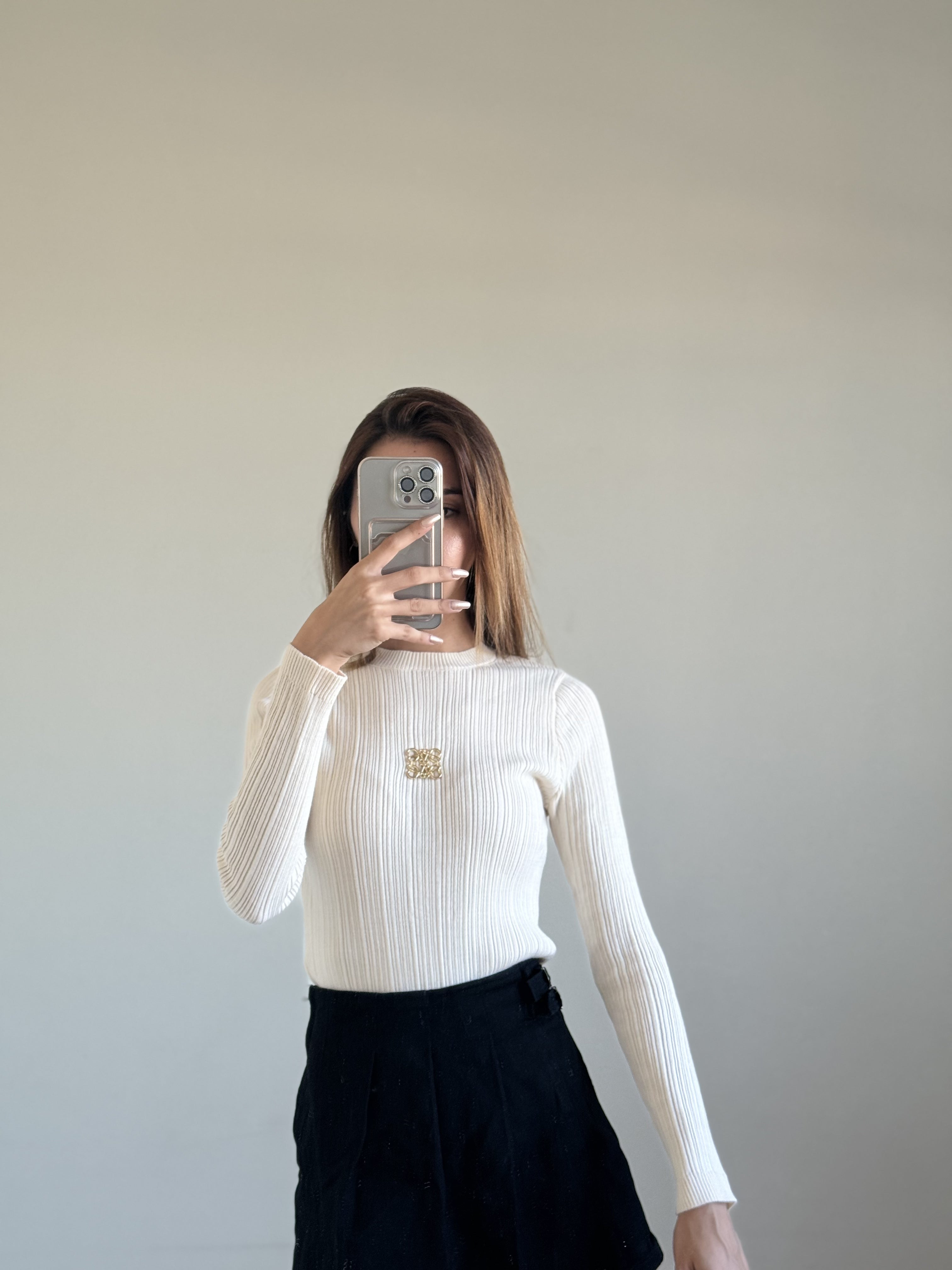 Ekru Aksesuar Detay Marka Muadil Triko Bluz