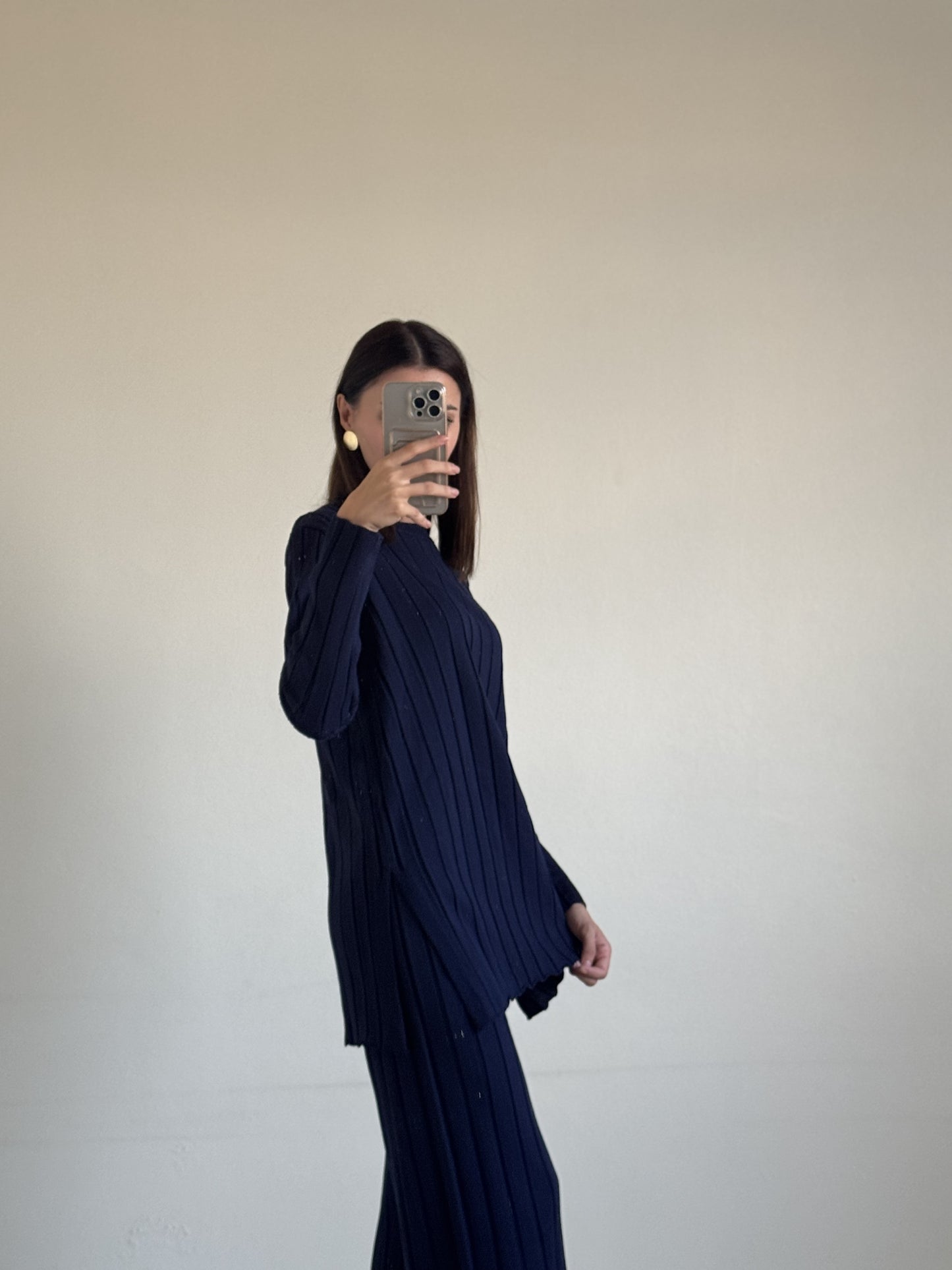 Triko Düz Kesim Bluz İspanyol Paça Lacivert Pantolon Takım