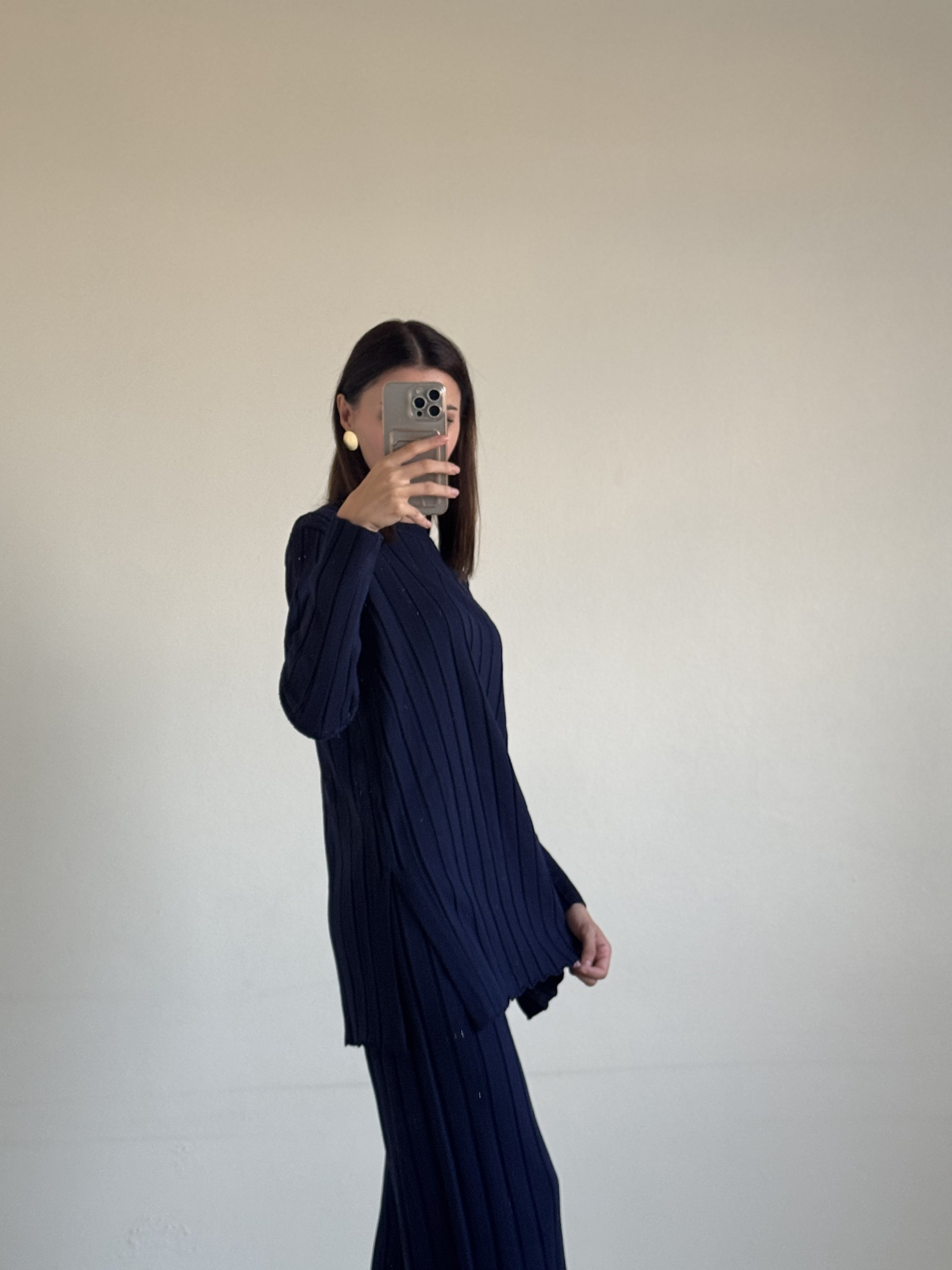 Triko Düz Kesim Bluz İspanyol Paça Lacivert Pantolon Takım