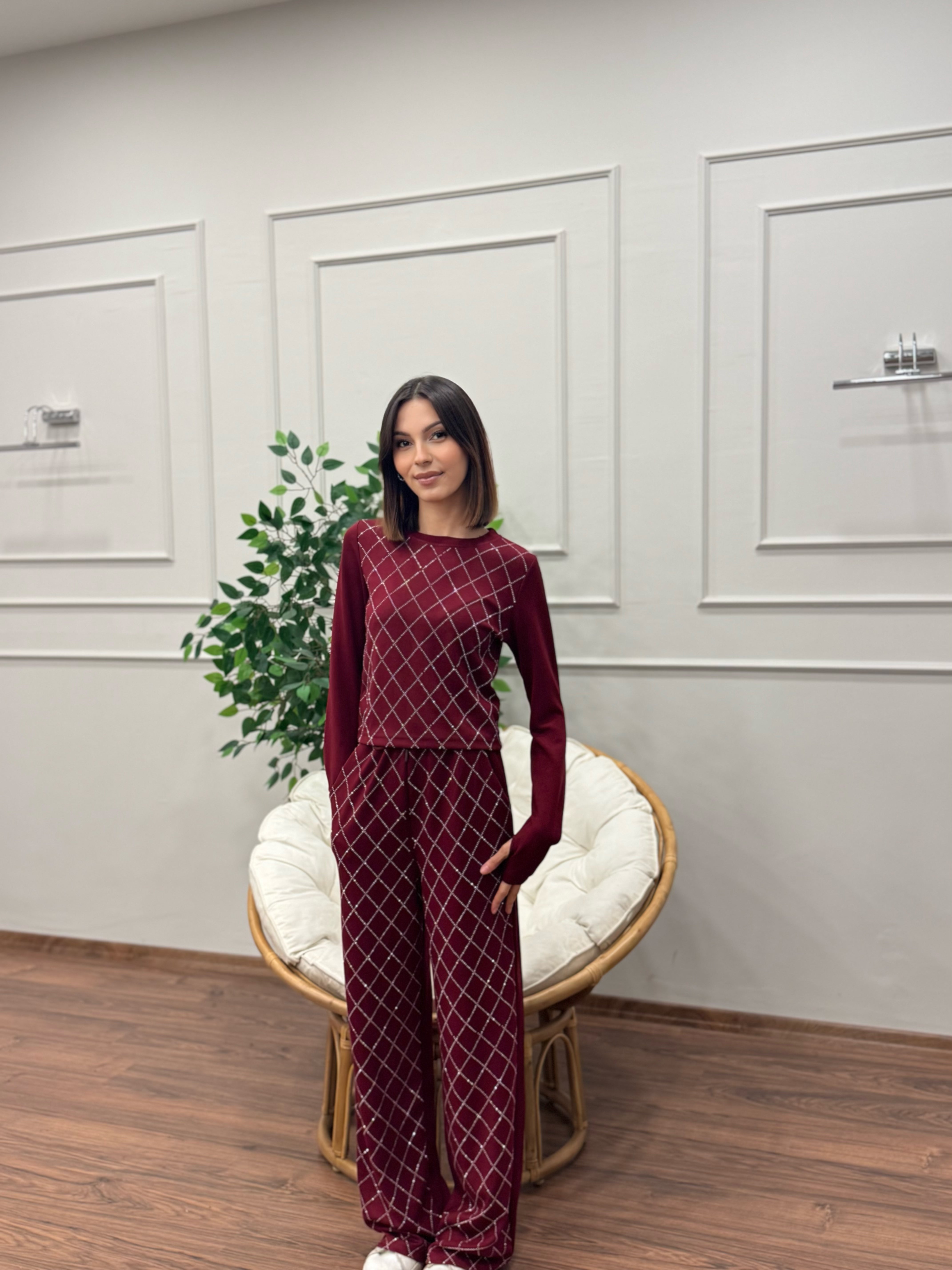 Moly Baklava Desen Taşlı Bordo Crop Pantolon Takım