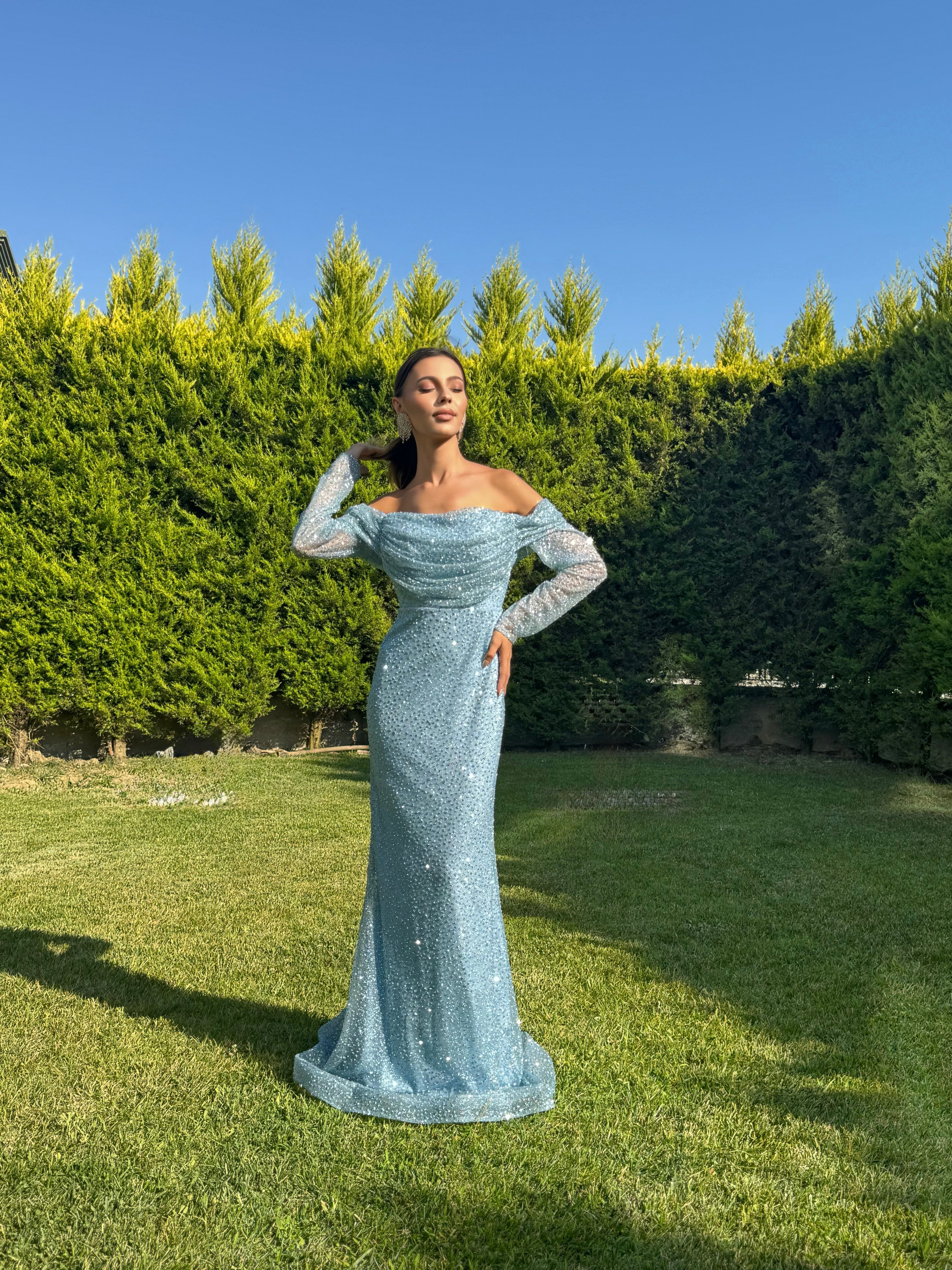 'Elanor' Kayık Yaka Taşlı Mavi Abiye