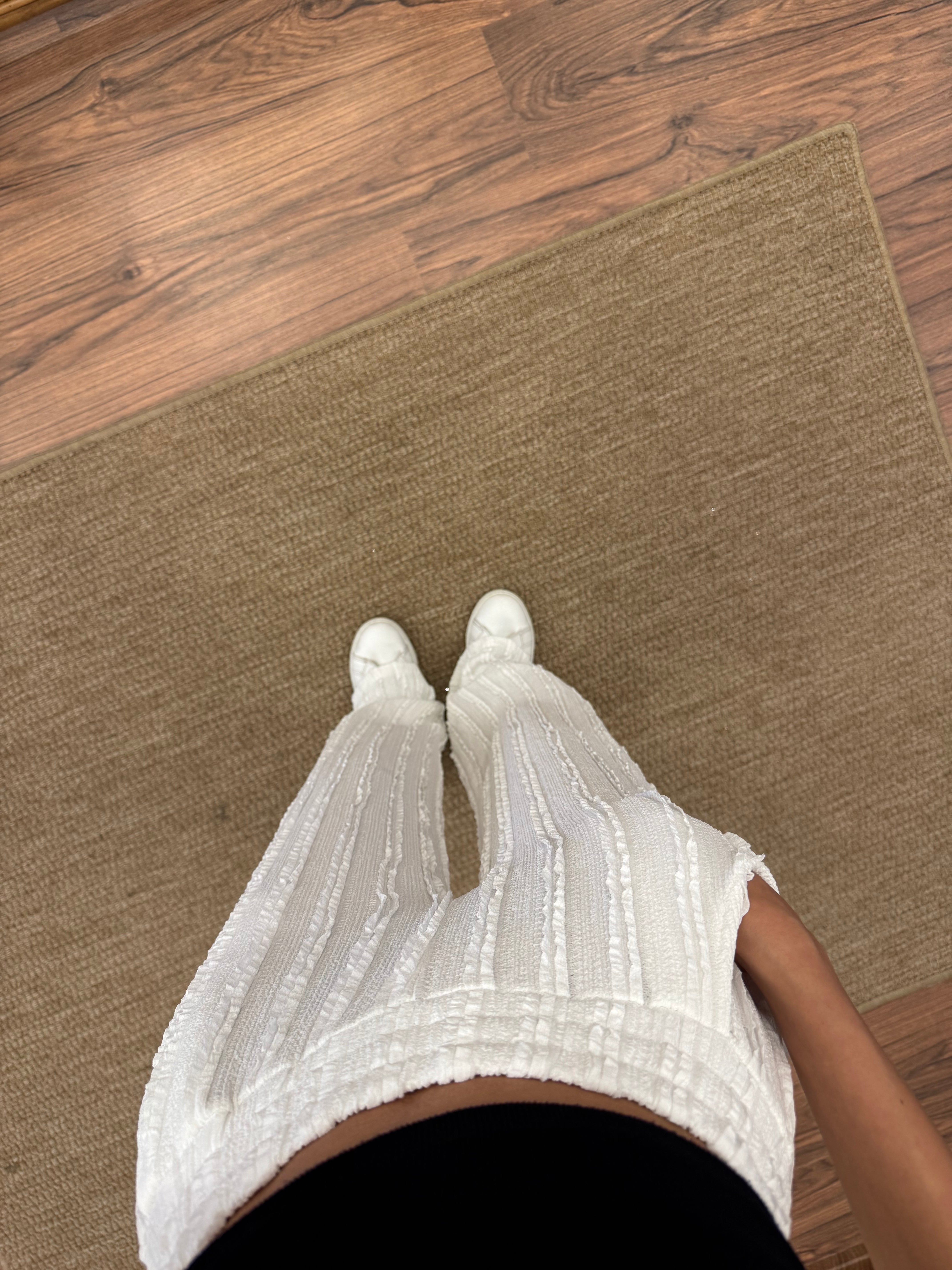 Gagari Kumaş Geniş Kesim Beyaz Pantolon