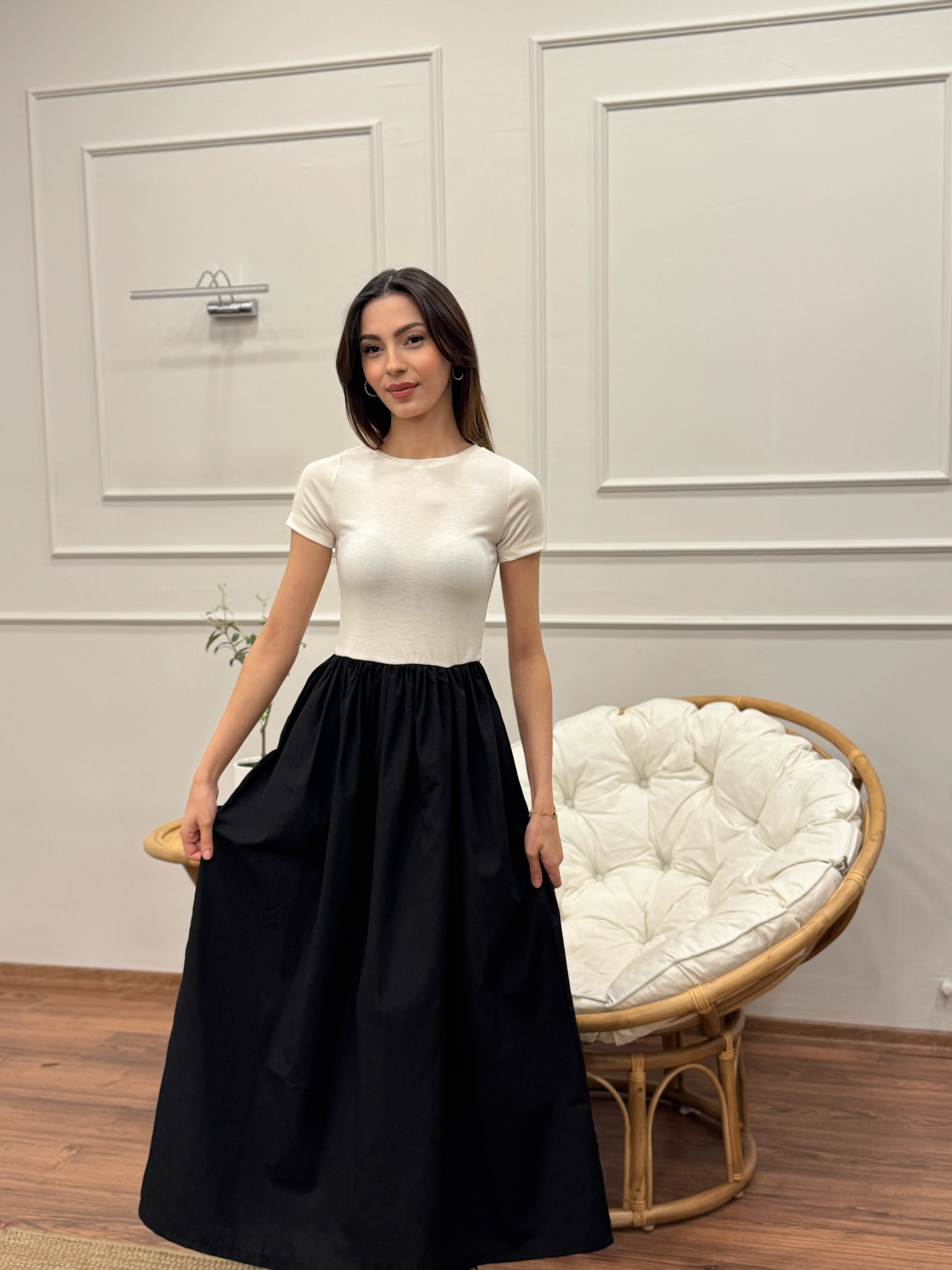 Diana Kloş Kemerli Siyah Elbise