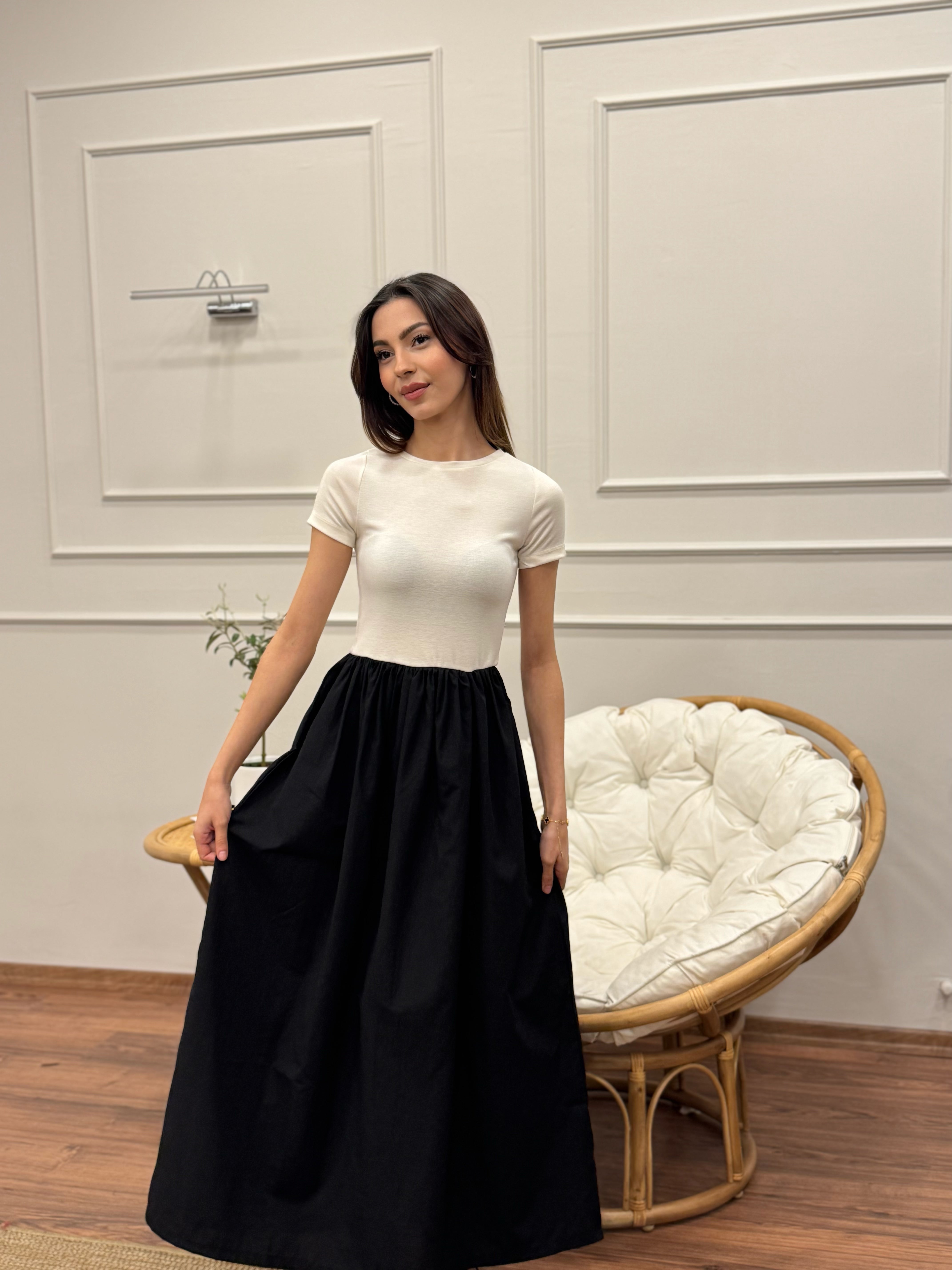 Diana Kloş Kemerli Siyah Elbise