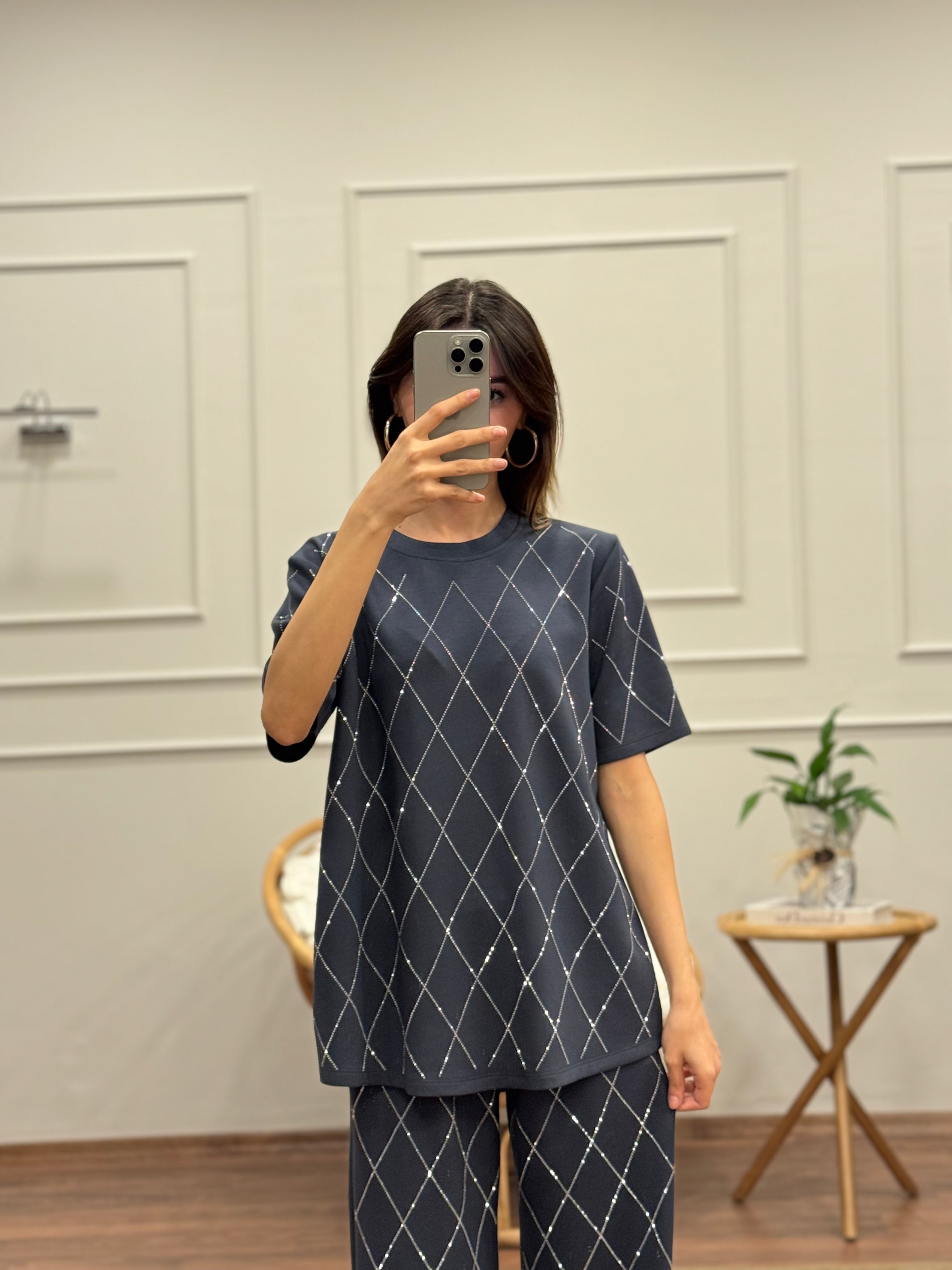 Oys Baklava Desen Taş Baskı Antrasit Bluz Pantolon Takım