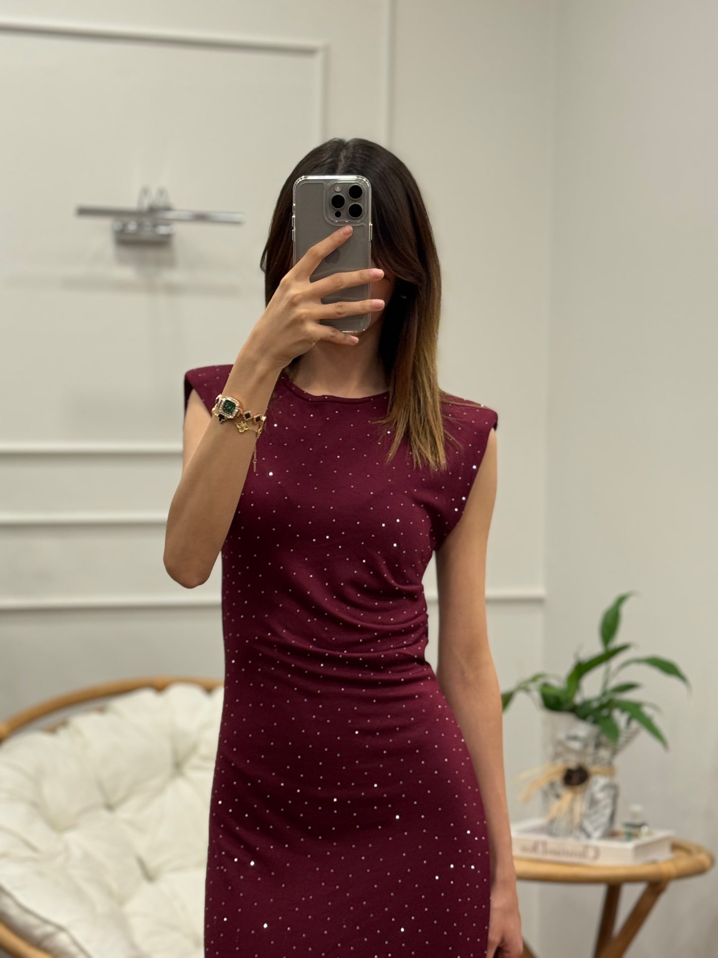 Taş Baskı Drape Detay Omuz Vatkalı Bordo Elbise