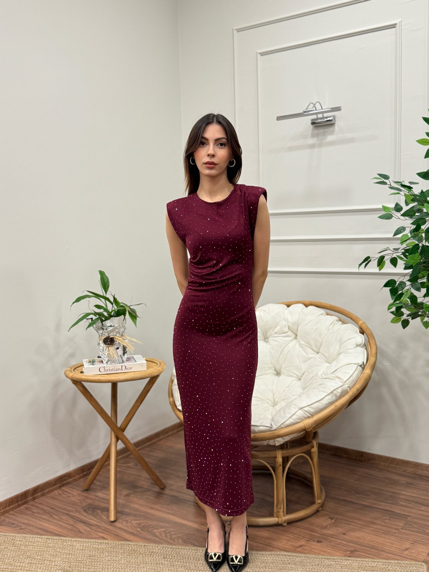 Taş Baskı Drape Detay Omuz Vatkalı Bordo Elbise