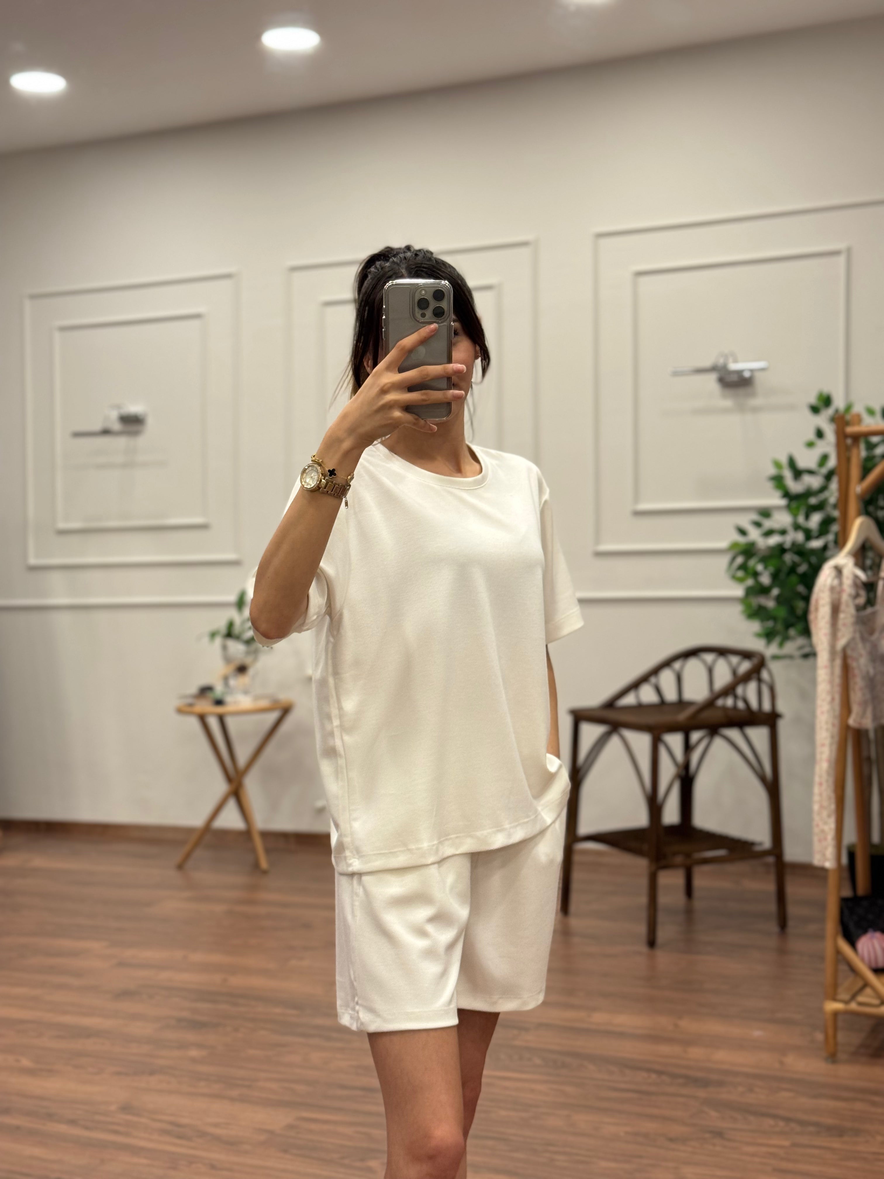 Modal Kumaş Oversize Bluz Şortlu Takım Beyaz