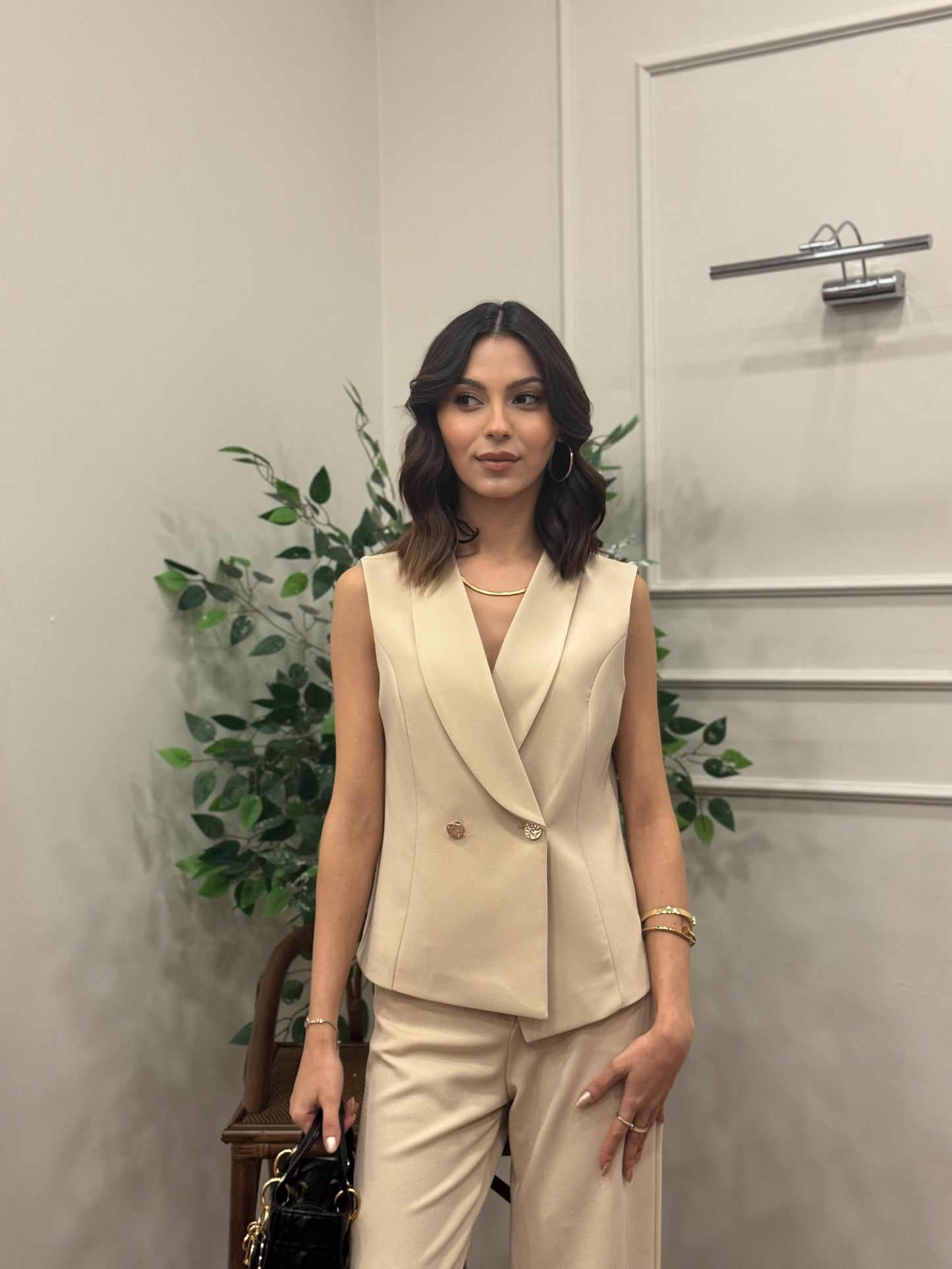 Layla Premium Asimetrik Kesim Krem Yelek