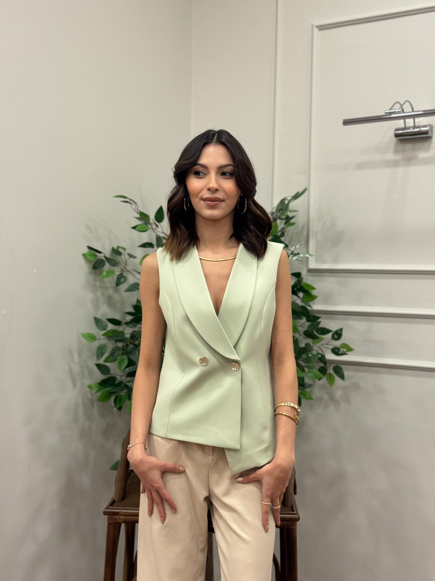 Layla Premium Asimetrik Kesim Su Yeşili Yelek