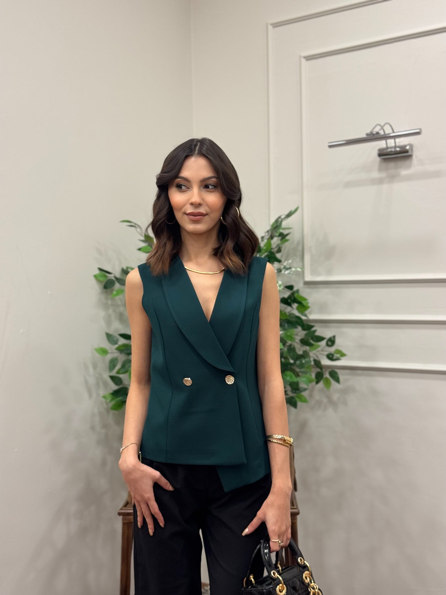 Layla Premium Asimetrik Kesim Yeşil Yelek