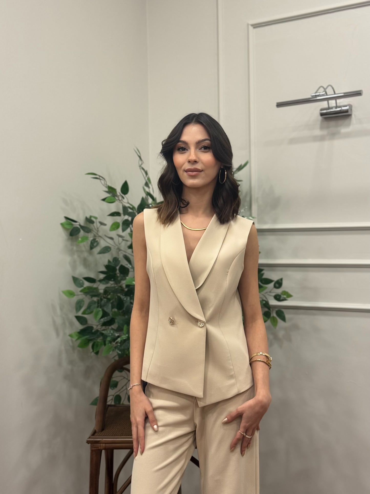 Layla Premium Asimetrik Kesim Krem Yelek