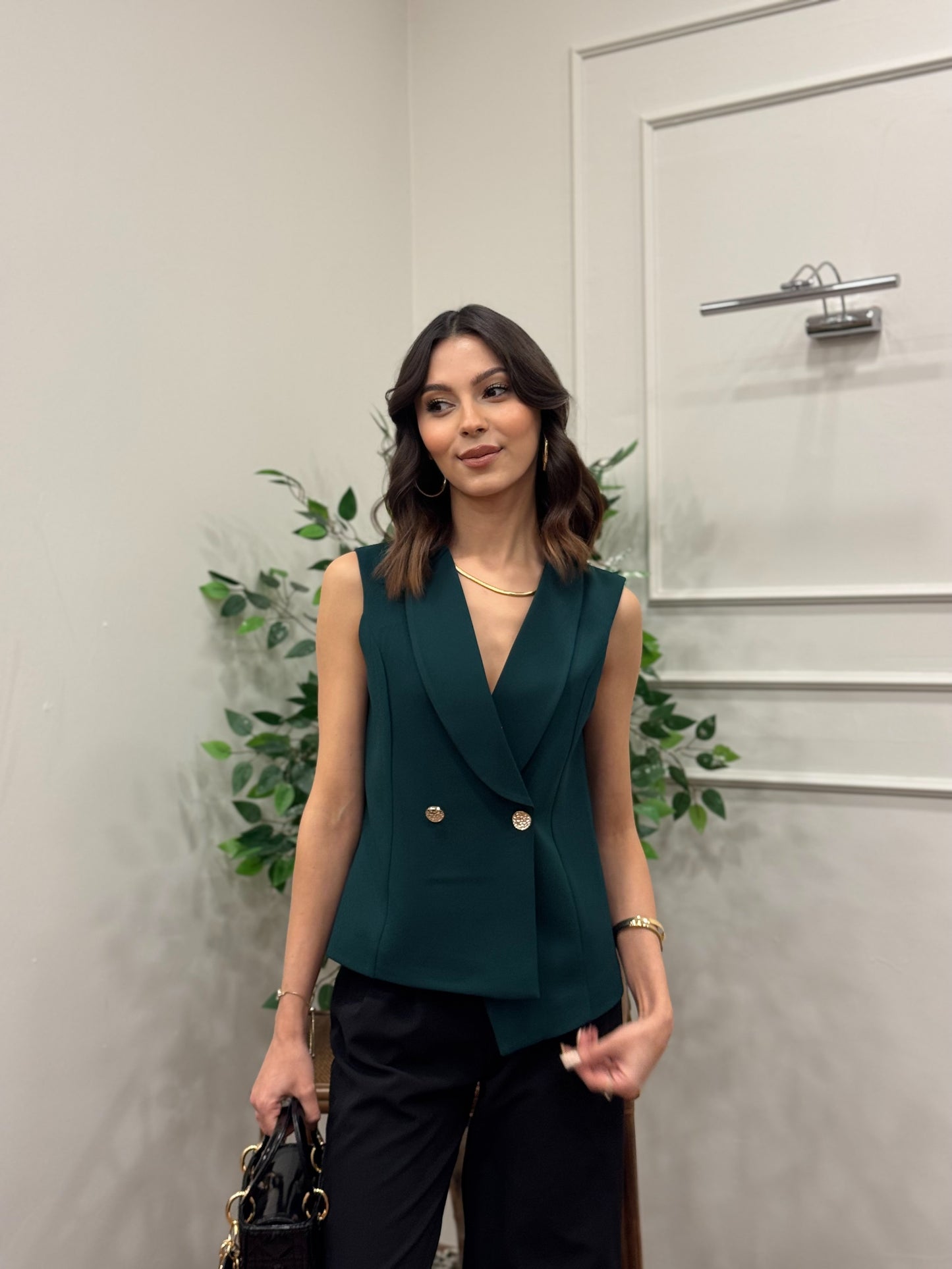 Layla Premium Asimetrik Kesim Yeşil Yelek