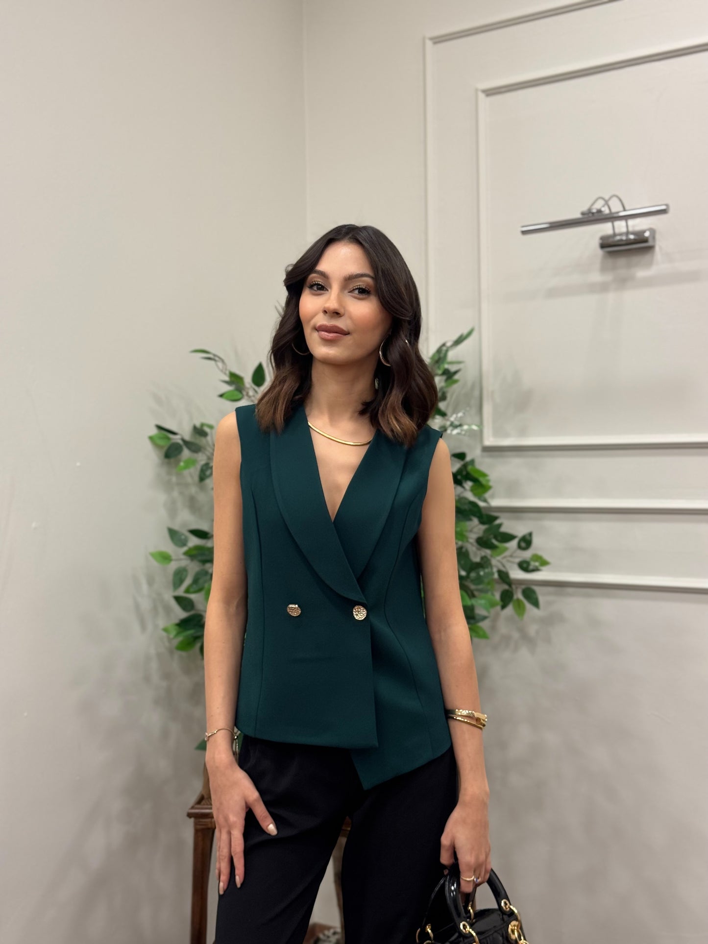 Layla Premium Asimetrik Kesim Yeşil Yelek