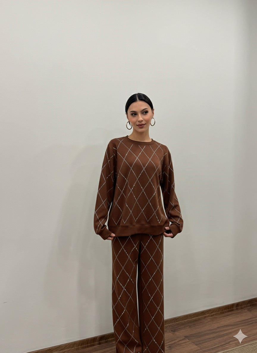 Baklava Desen Kahverengi Taşlı Takım