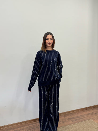 Çizgi Desen Taşlı Lacivert Takım