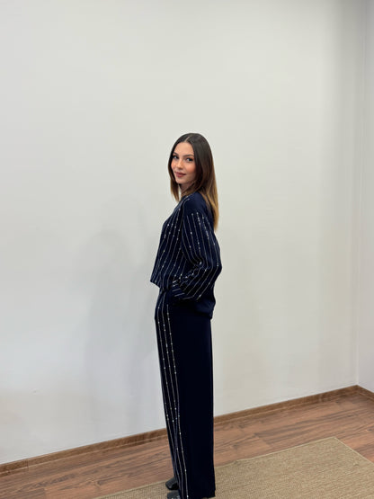 Çizgi Desen Taşlı Lacivert Takım