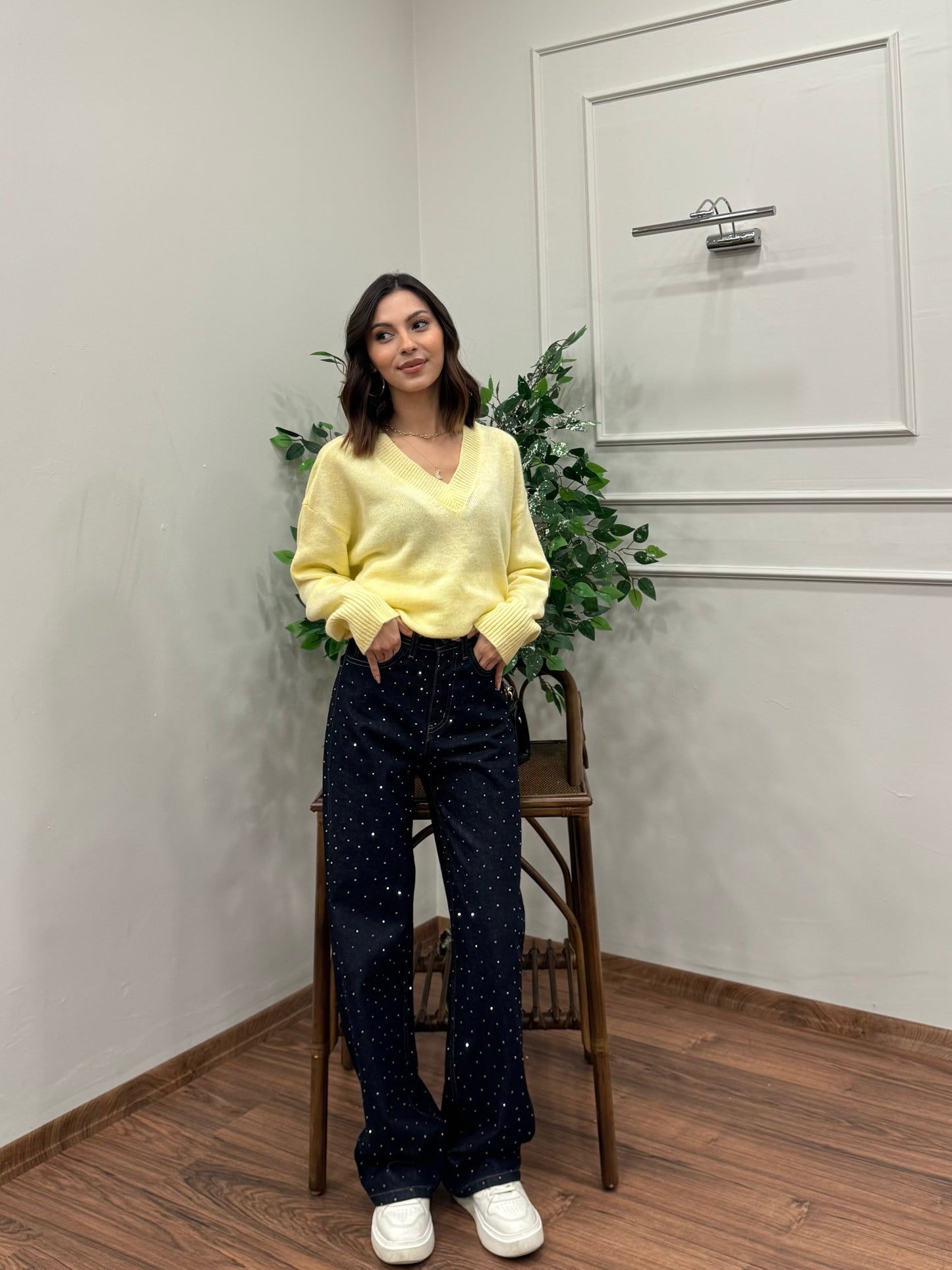 Premium Ön Arka Taşlı Lacivert Jean