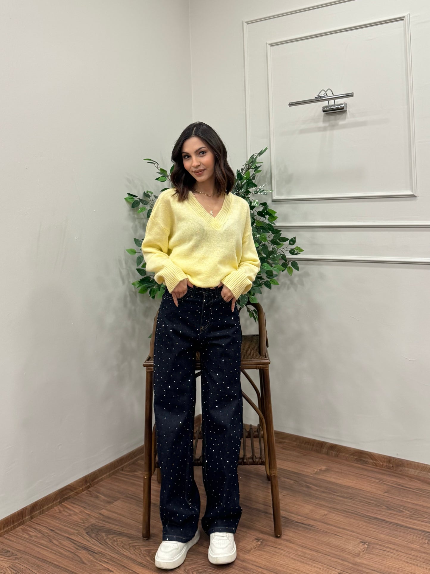 Premium Ön Arka Taşlı Lacivert Jean