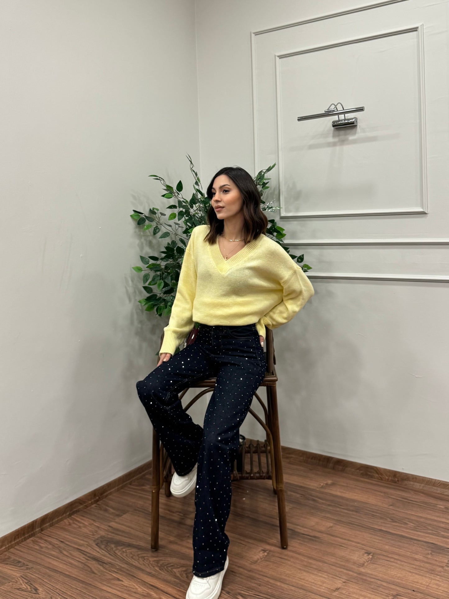Premium Ön Arka Taşlı Lacivert Jean