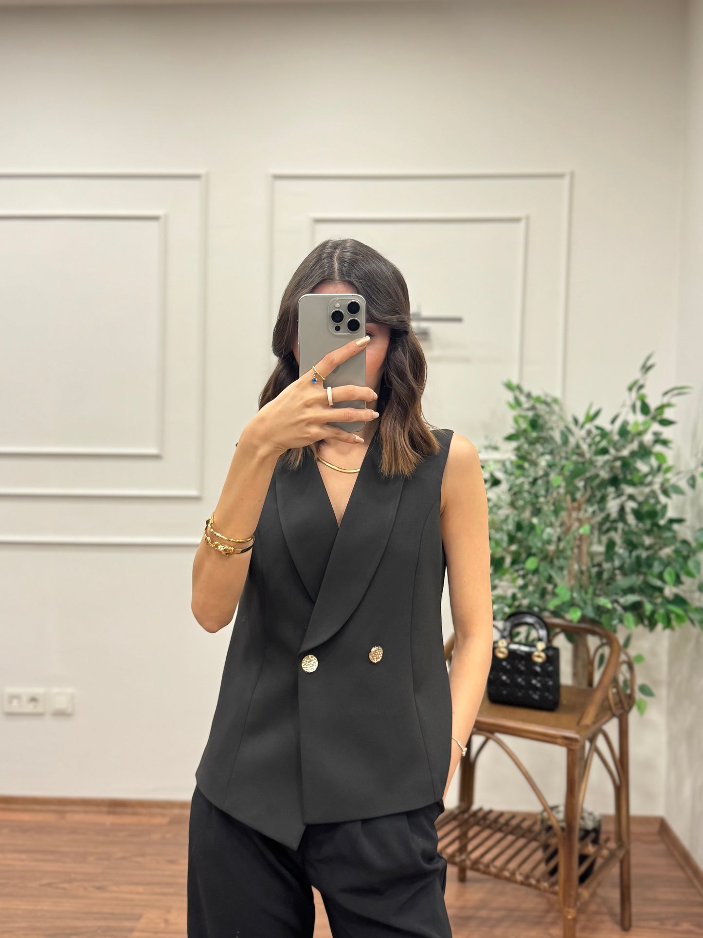 Layla Premium Asimetrik Kesim Siyah Yelek