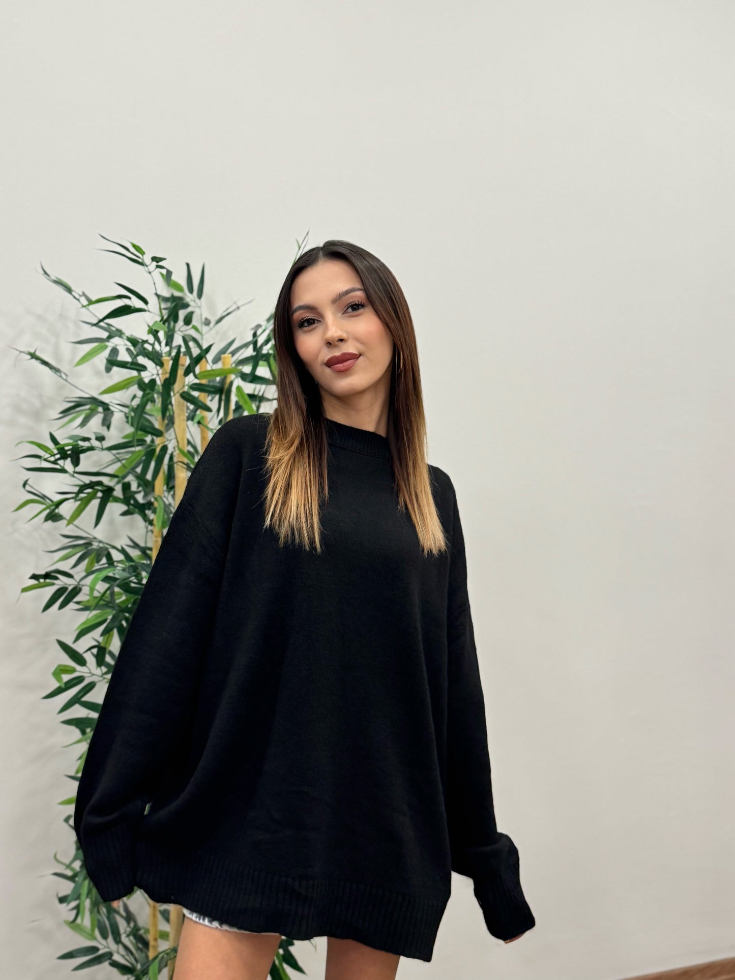 Massi Oversize Siyah Kazak