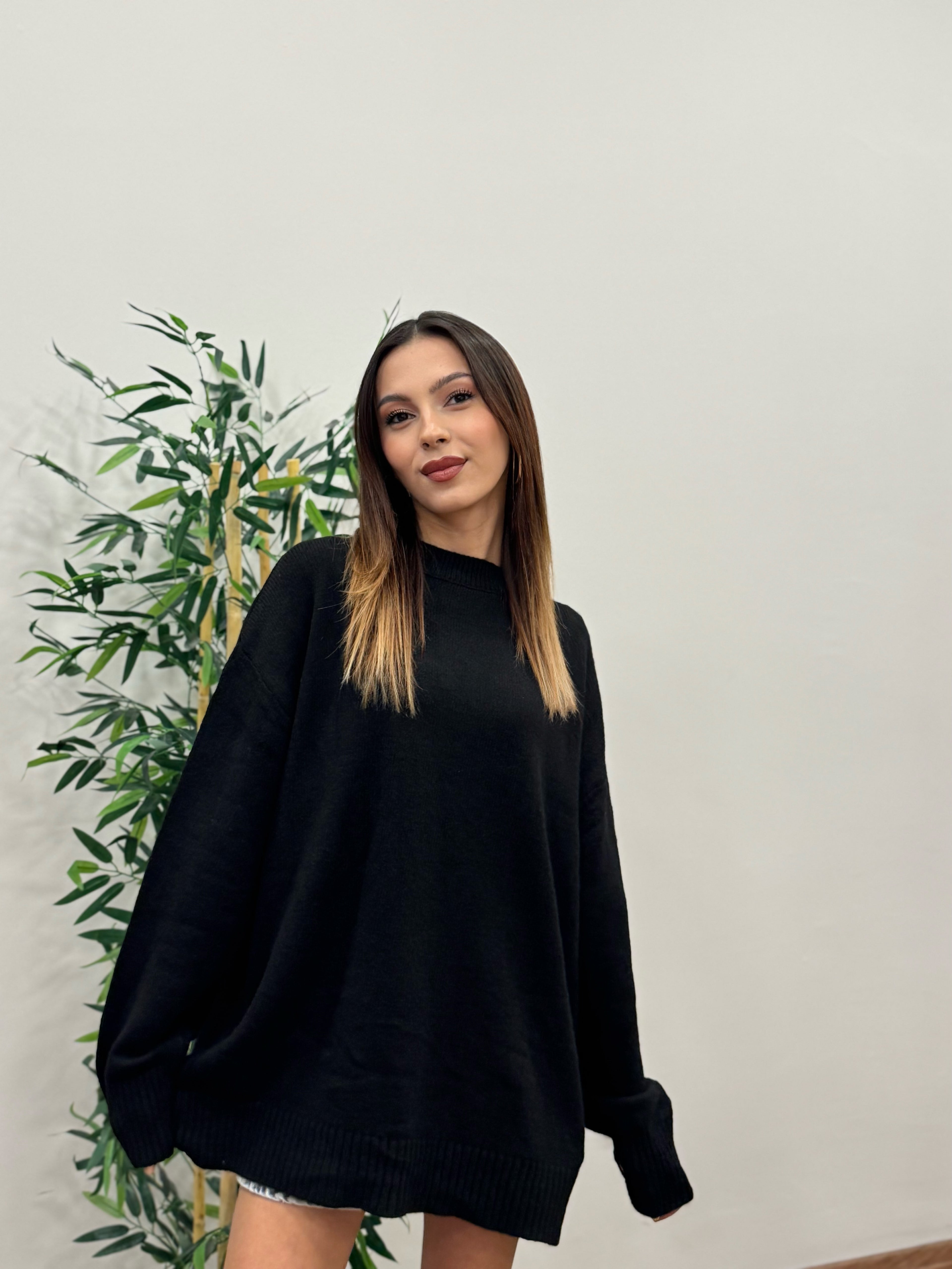 Massi Oversize Siyah Kazak