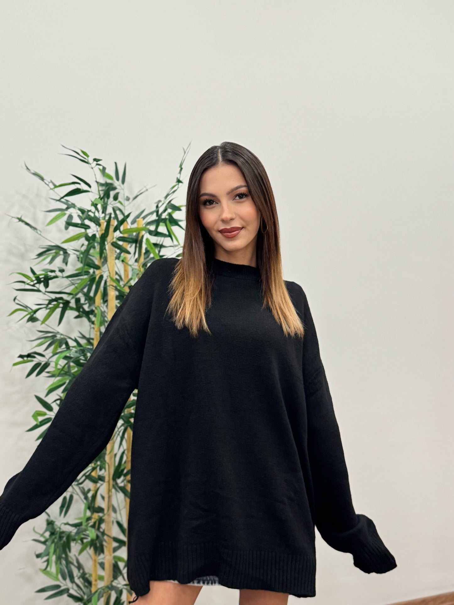 Massi Oversize Siyah Kazak