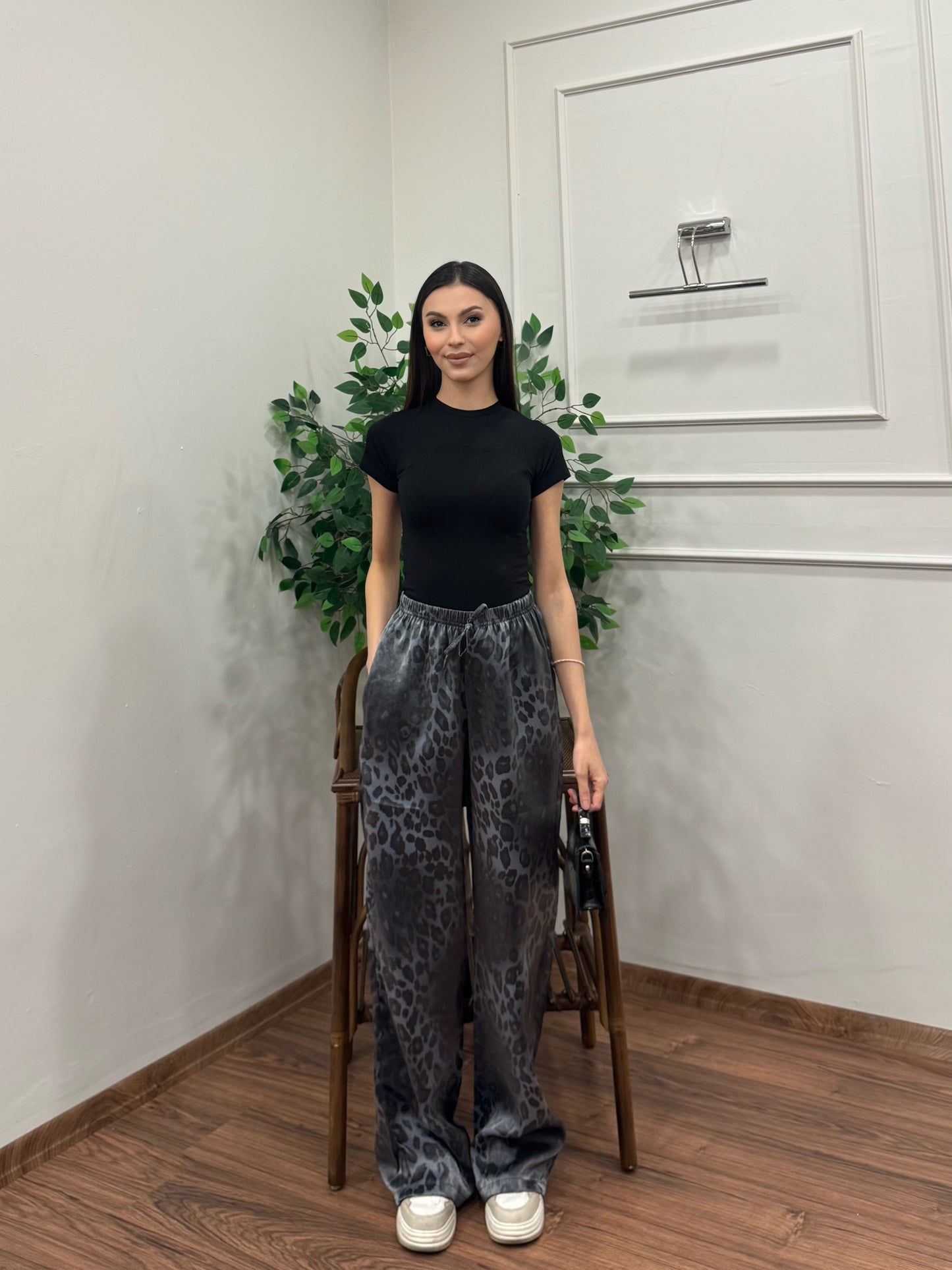 Leopar Desen Saten Gri Pantolon
