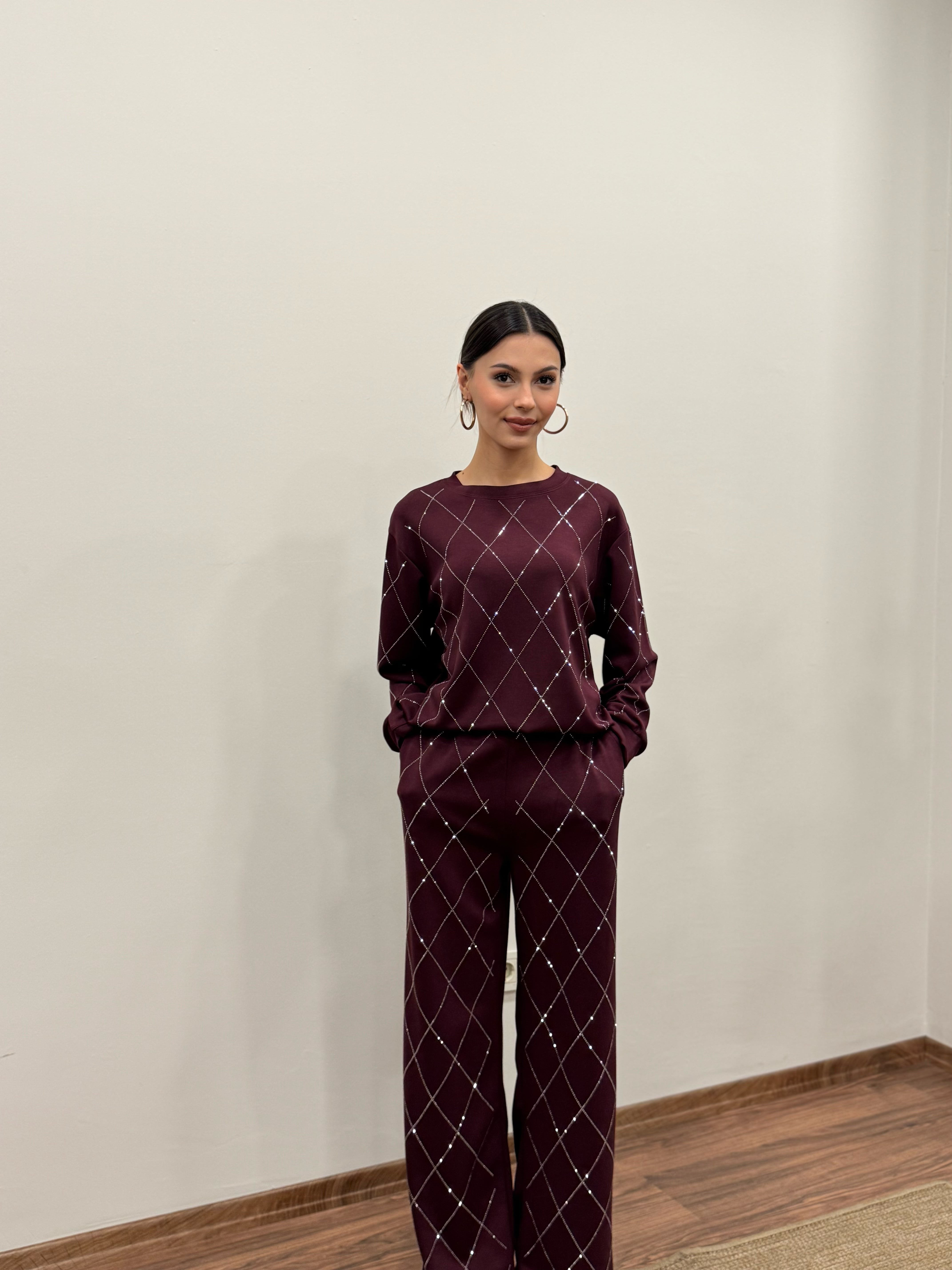 Baklava Desen Taşlı Bordo Takım