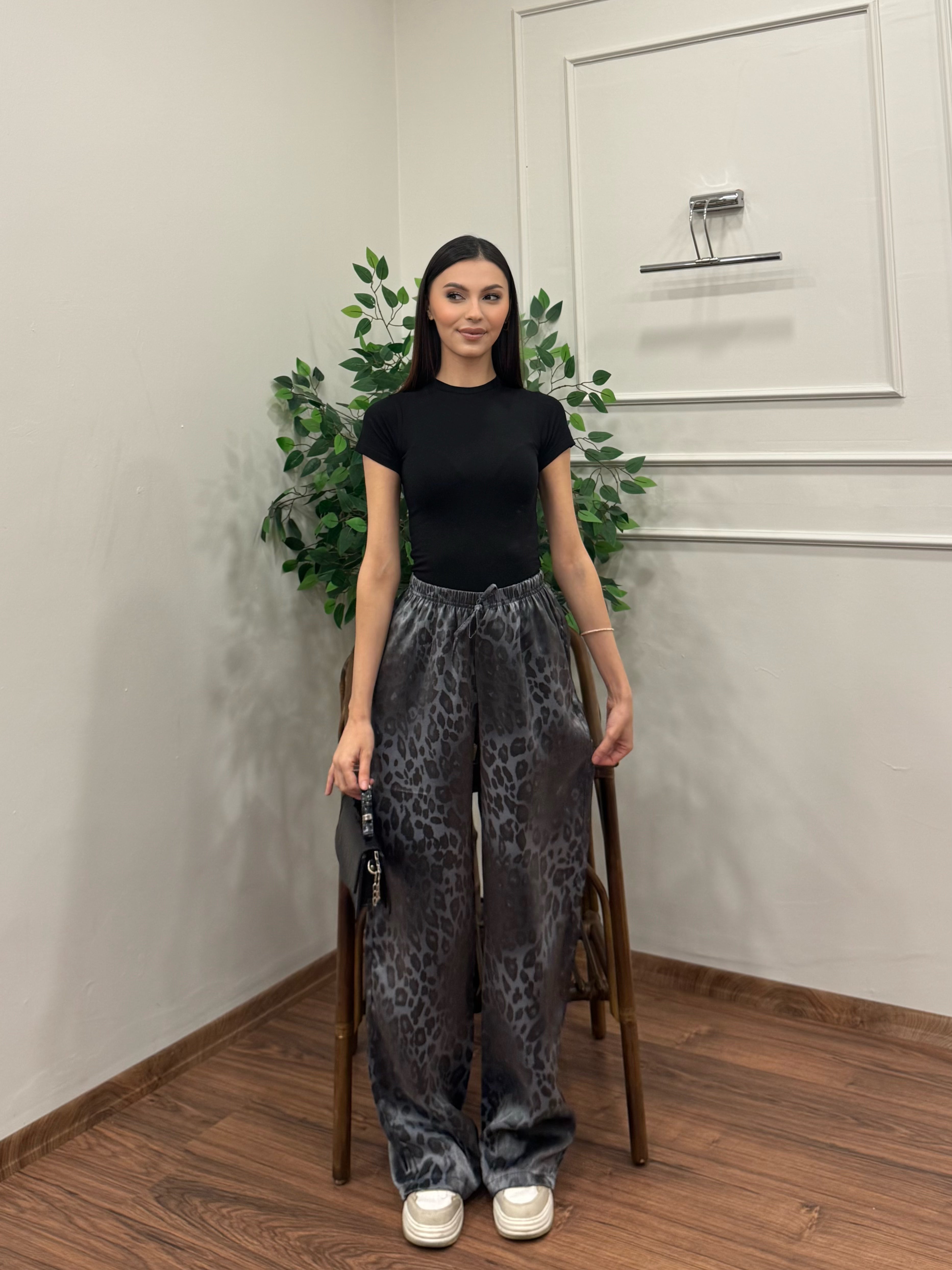 Leopar Desen Saten Gri Pantolon