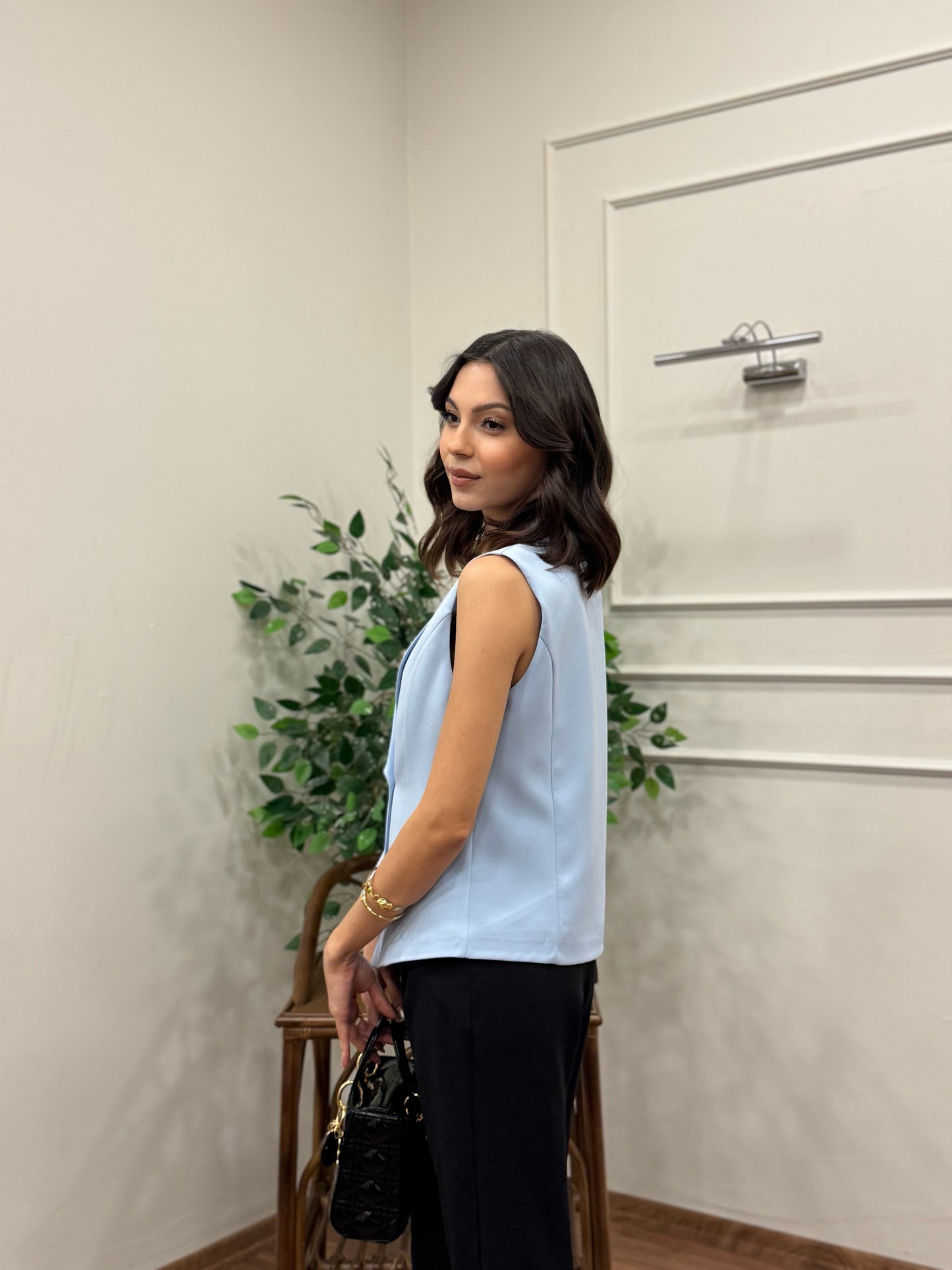 Layla Premium Asimetrik Kesim Bebe Mavi Yelek