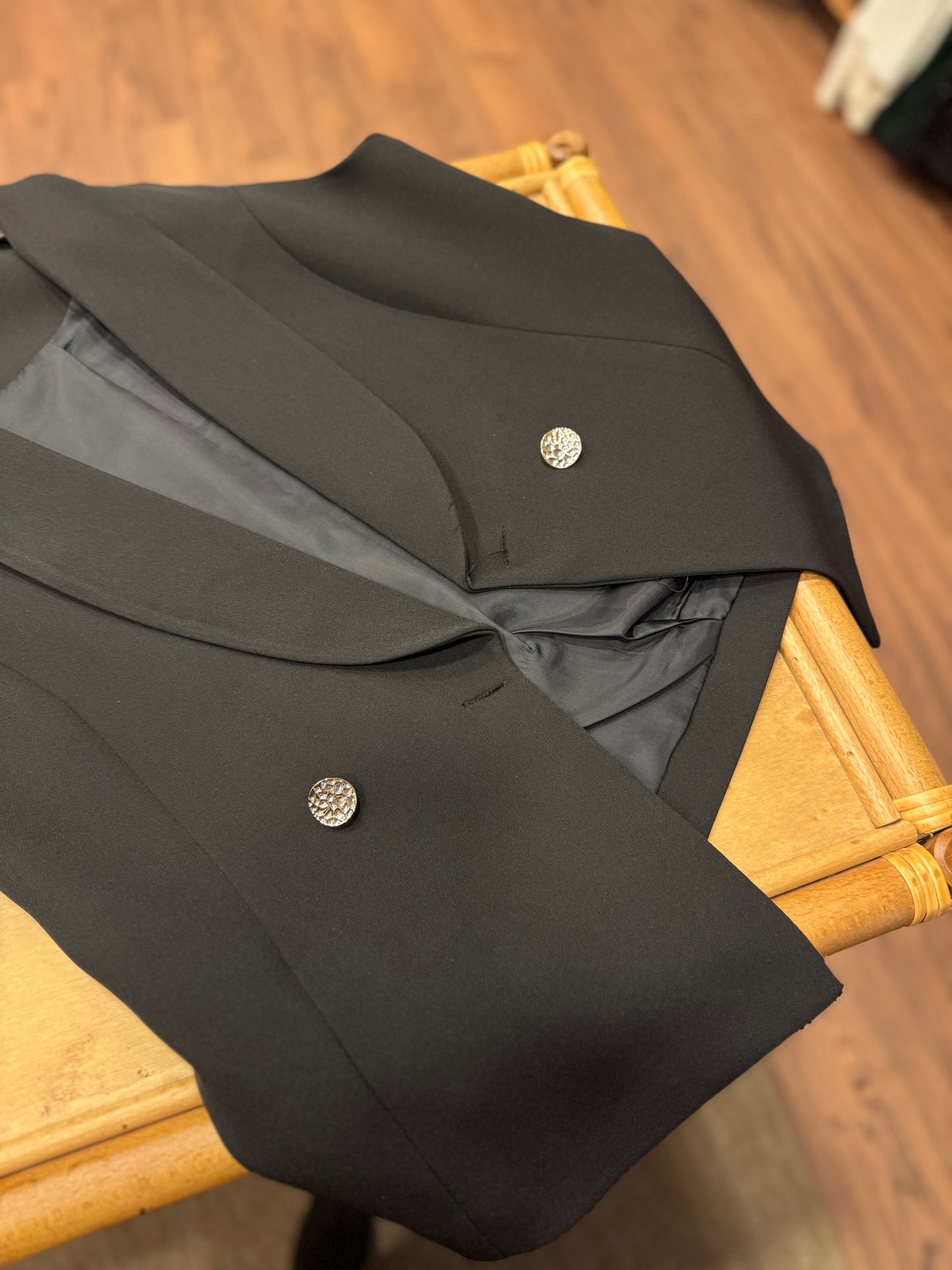 Layla Premium Asimetrik Kesim Siyah Yelek