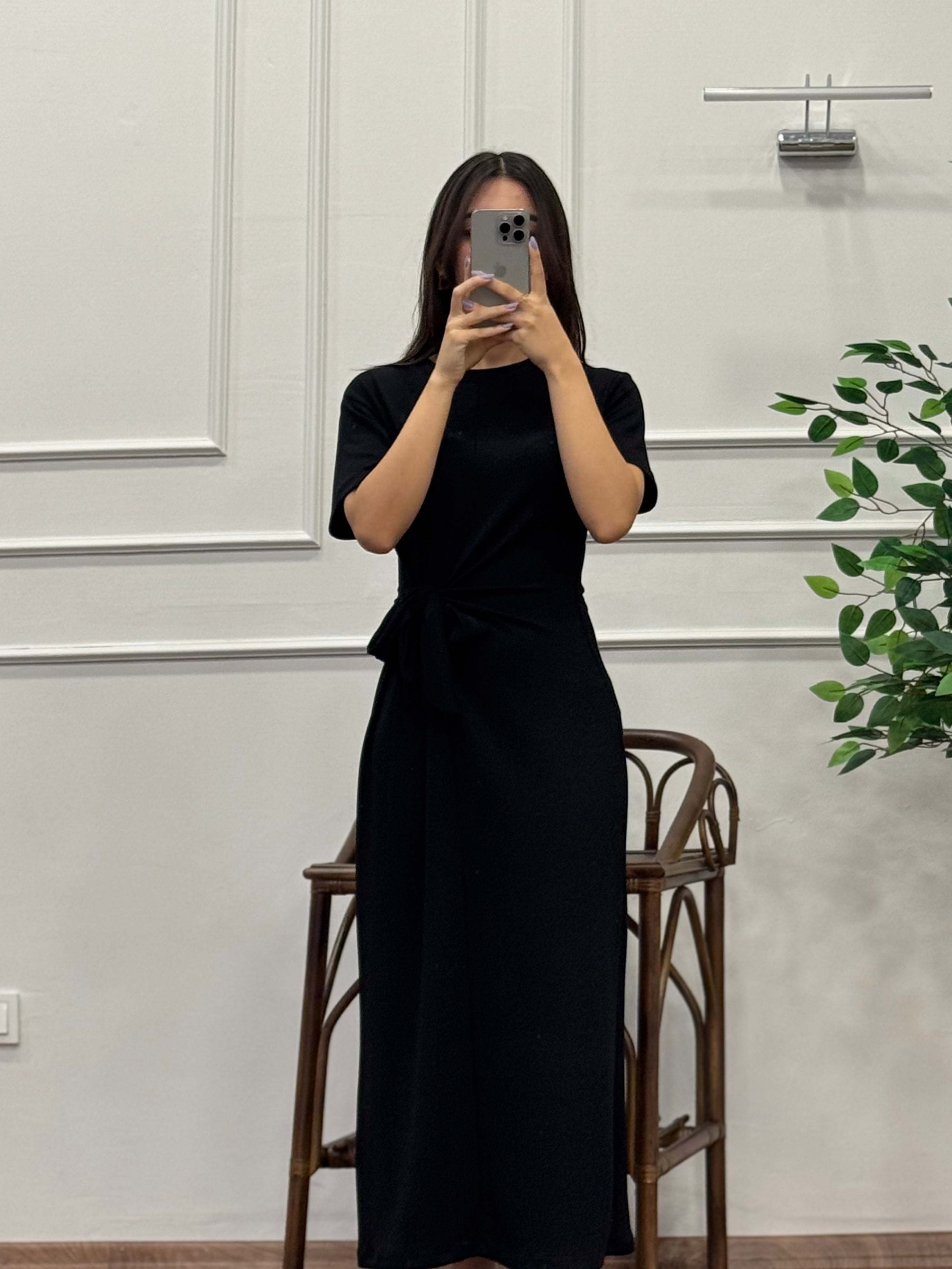 Siyah Belden Bağlama Detay Kloş Modal Kumaş Elbise