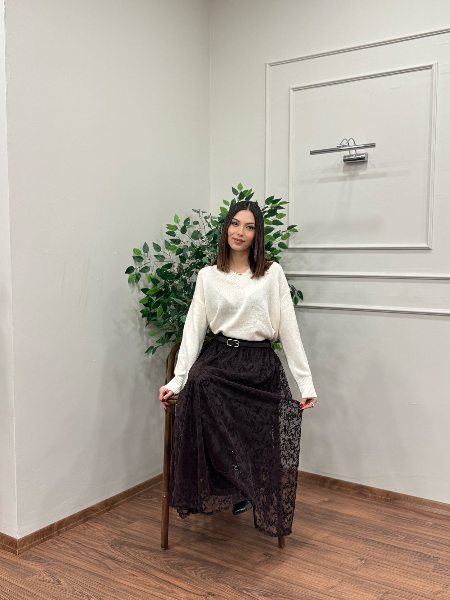 Liz İşlemeli Astarlı Kemerli Kahverengi Etek