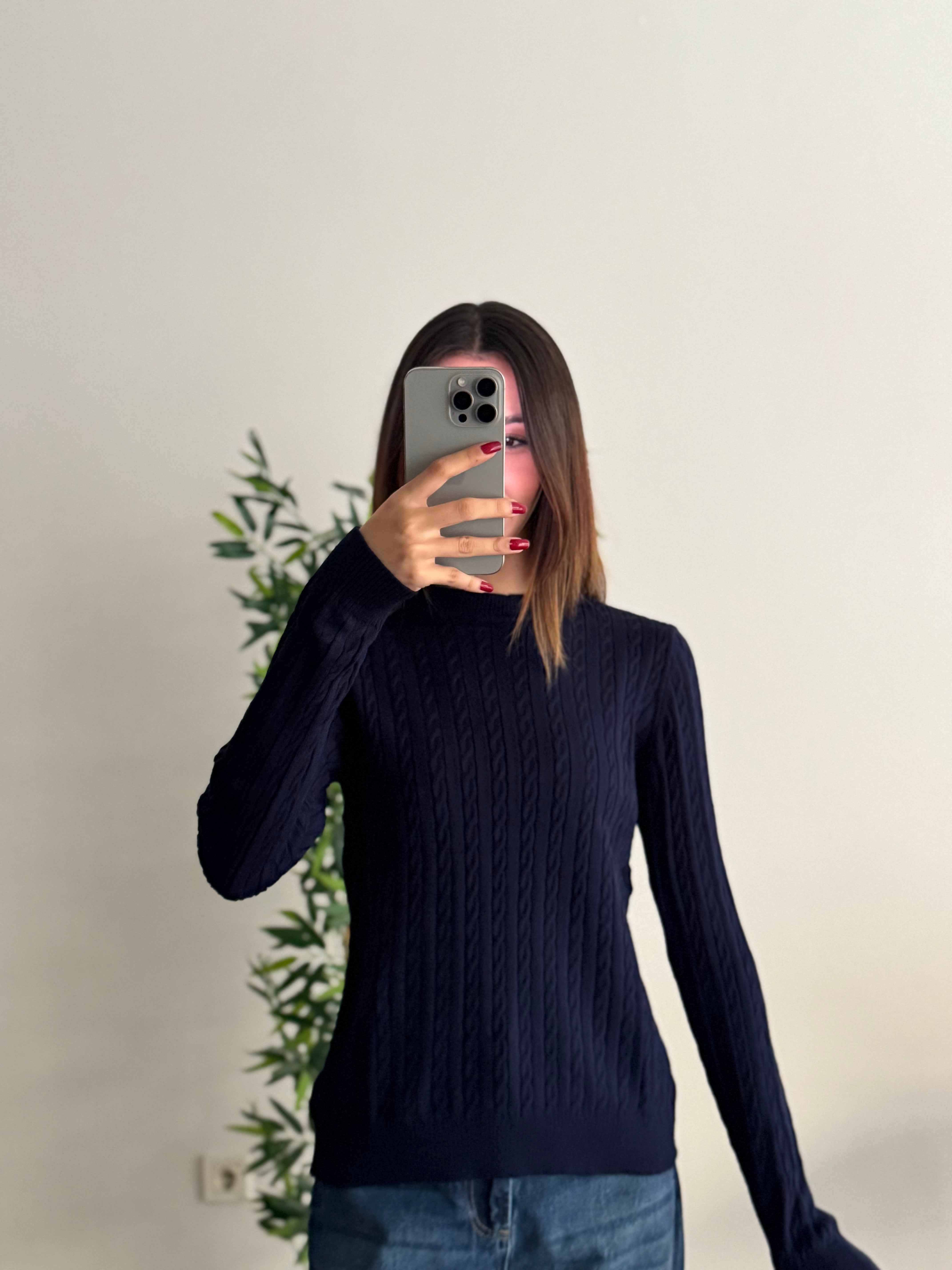 Örgü Detay Lacivert Bluz