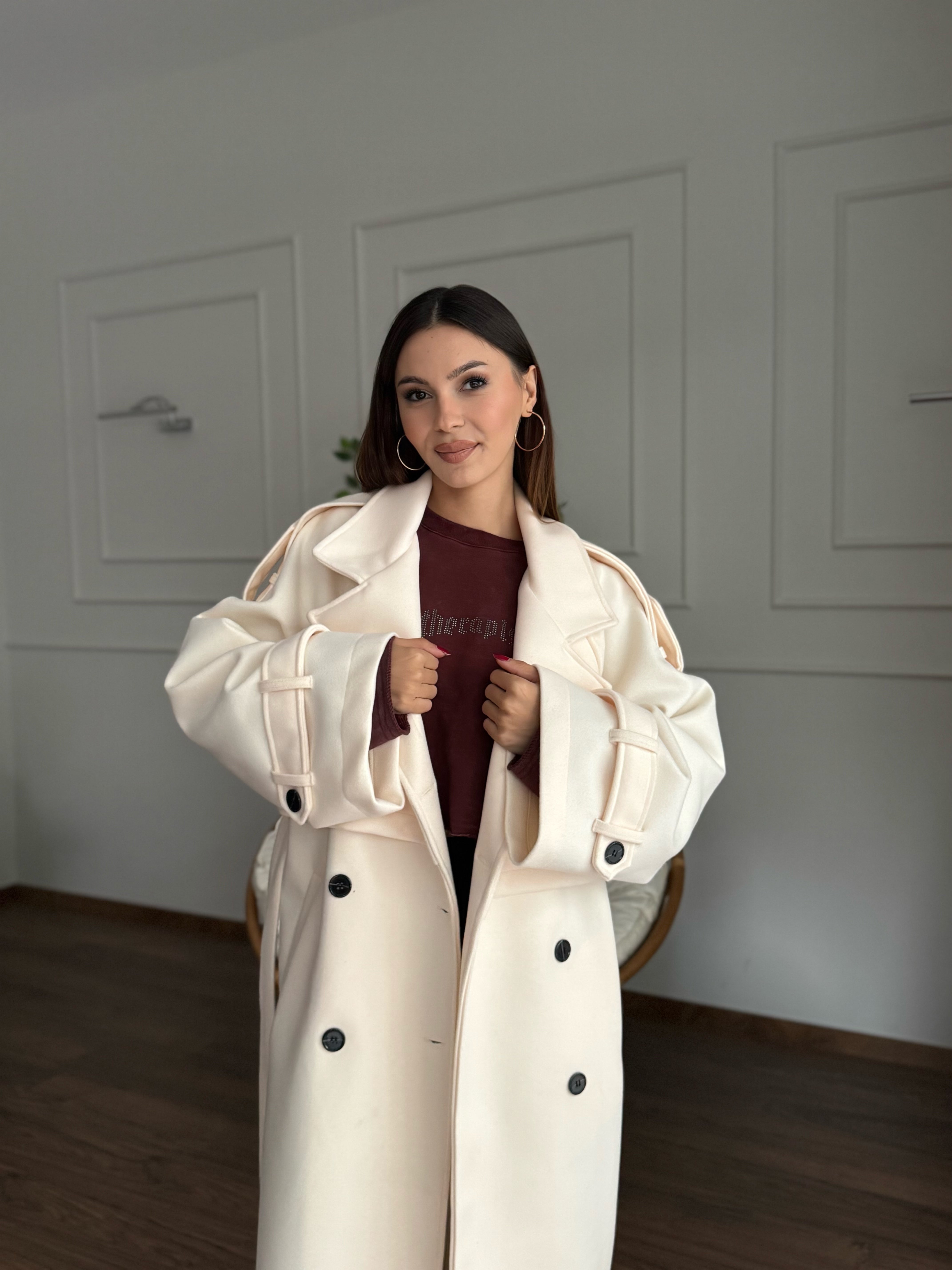 Rüzgarlık Detaylı Ekru Kaşe Kaban