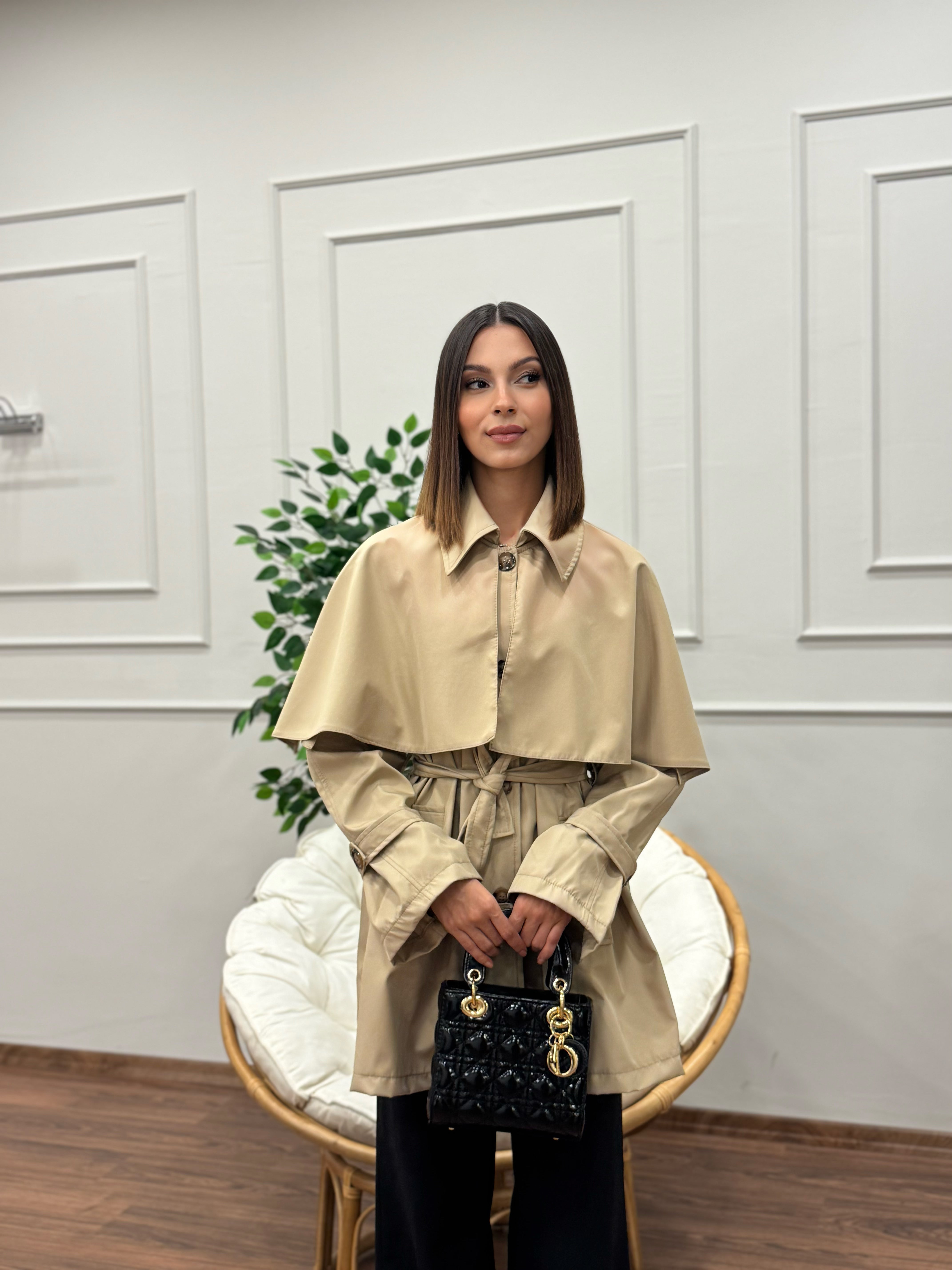 Veronica Pelerinli Bej Trençkot