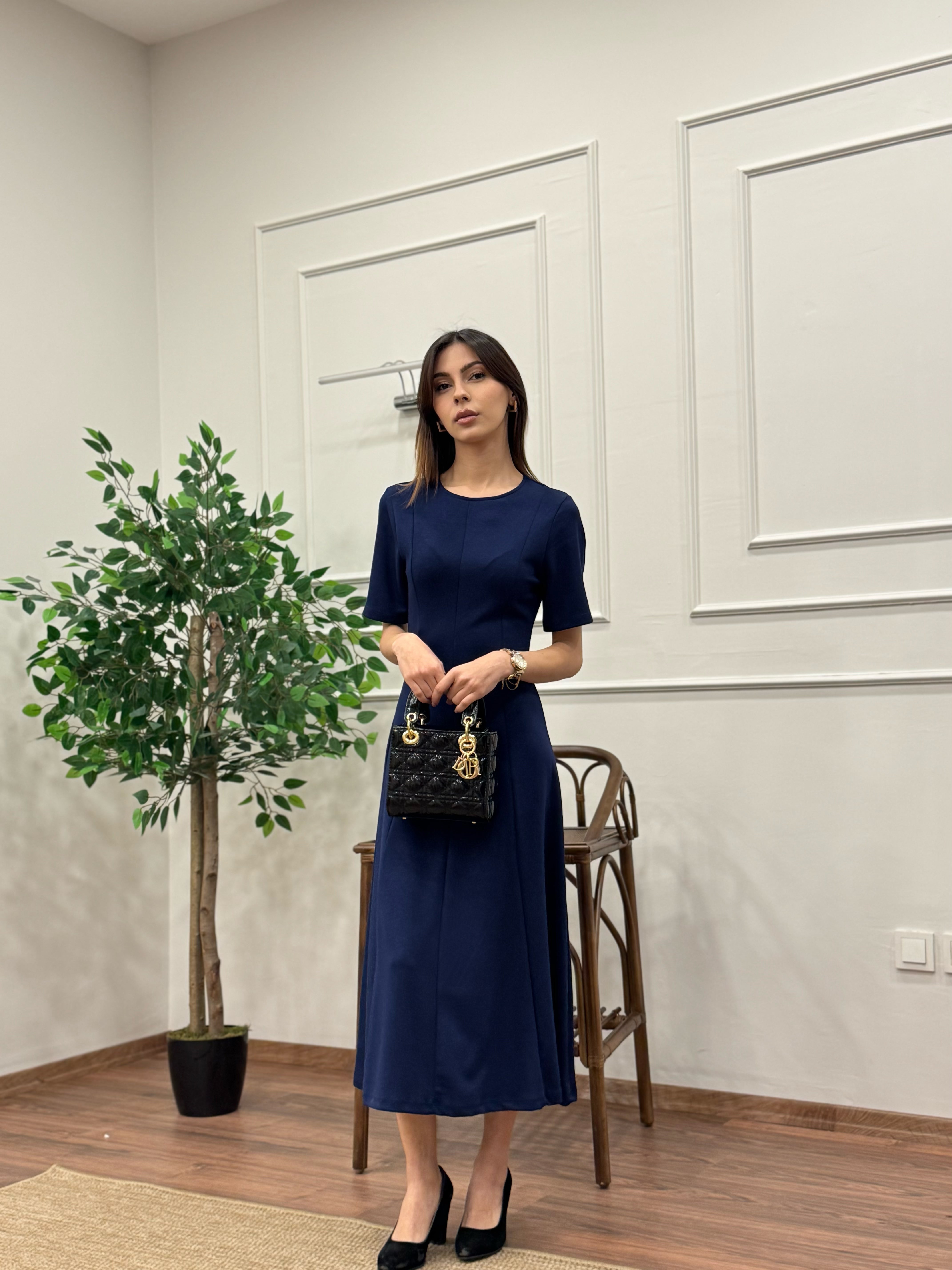 Oysh Önü Garnili Lacivert Kloş Elbise