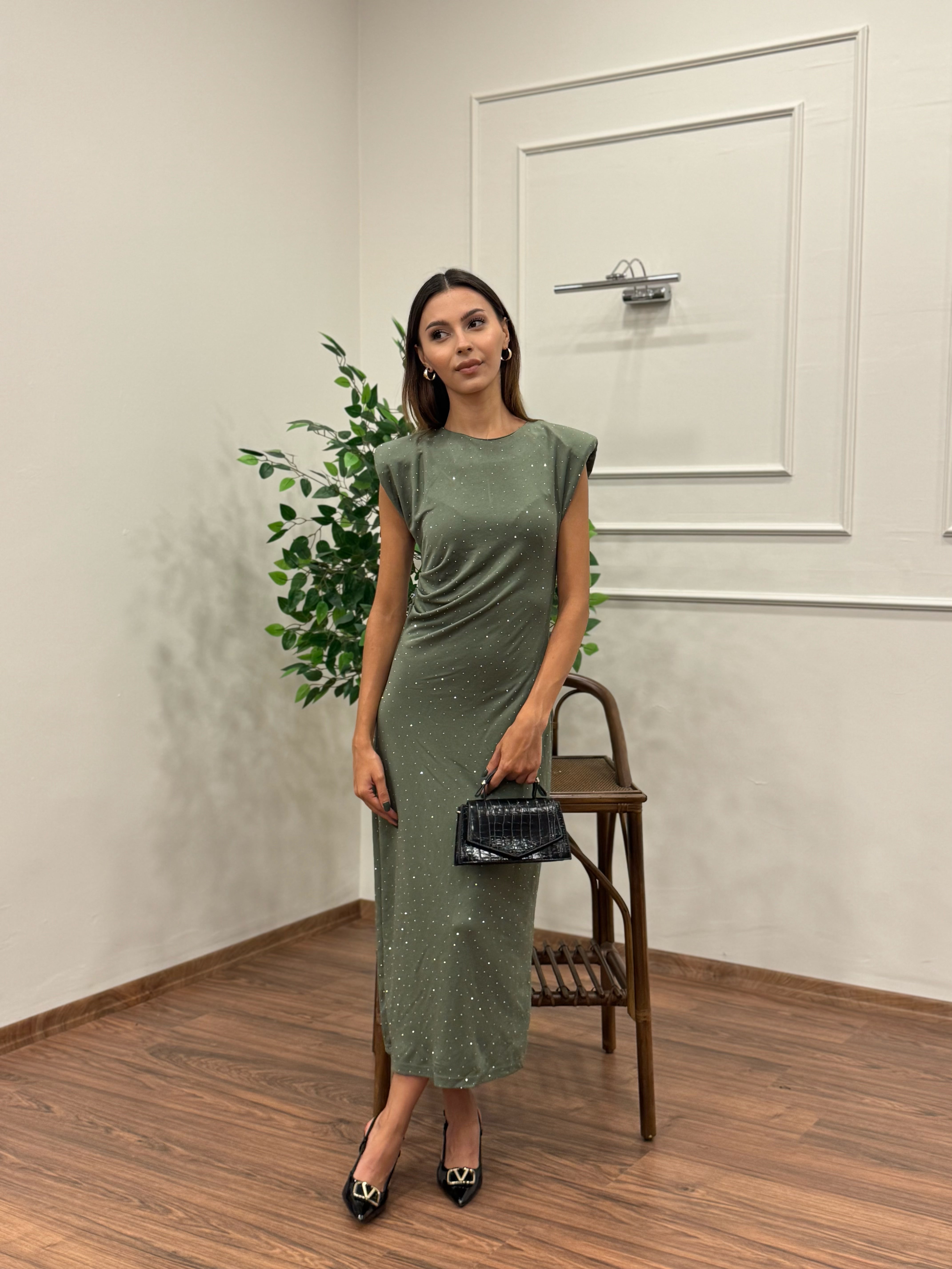 Taş Baskı Drape Detay Omuz Vatkalı Haki Elbise