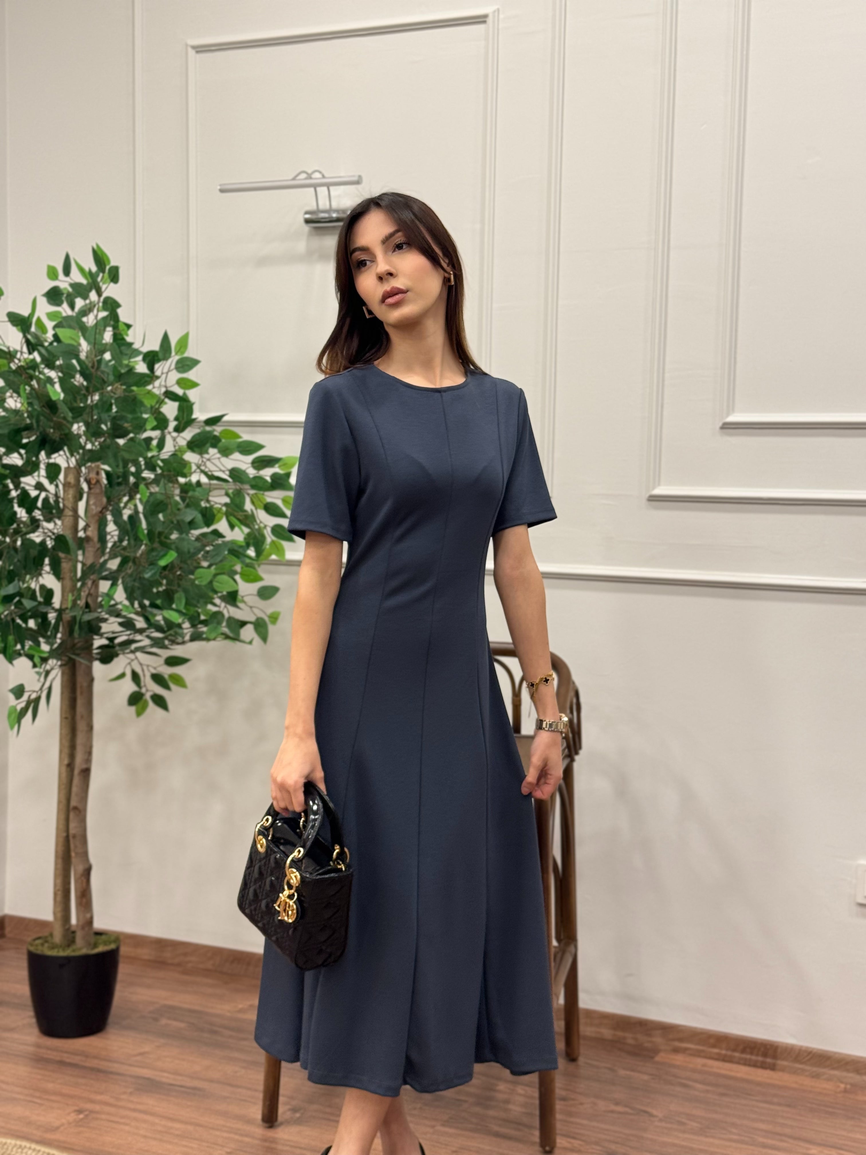 Oysh Önü Garnili Antrasit Kloş Elbise