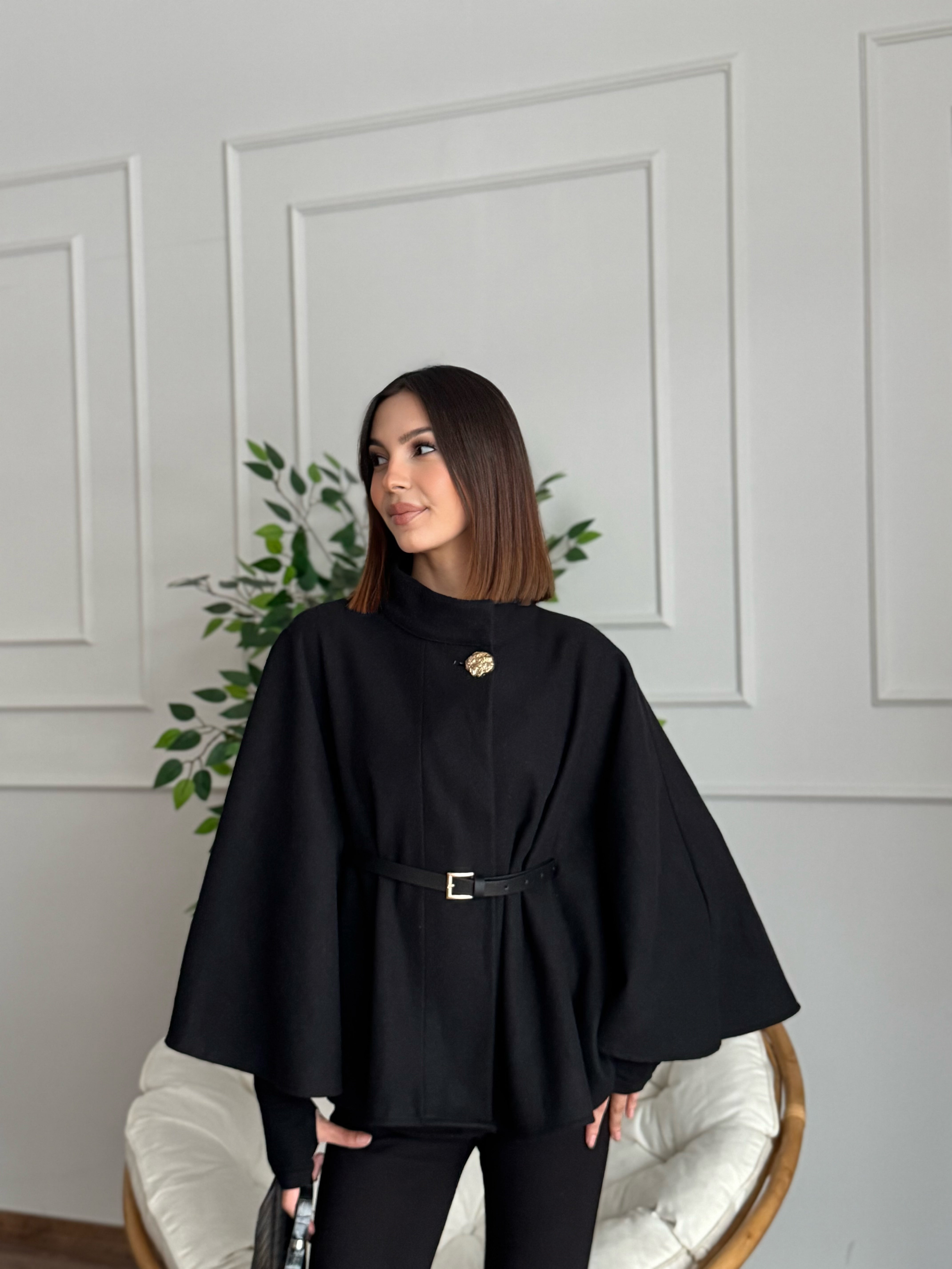 Liya Kemerli Kaşe Siyah Panço