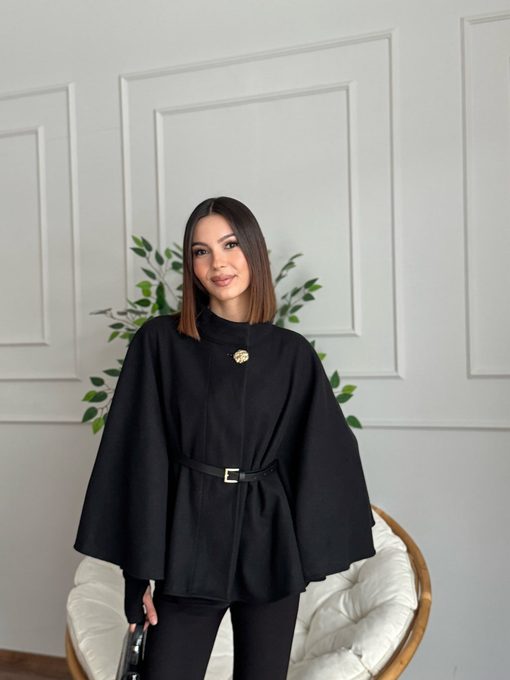 Liya Kemerli Kaşe Siyah Panço