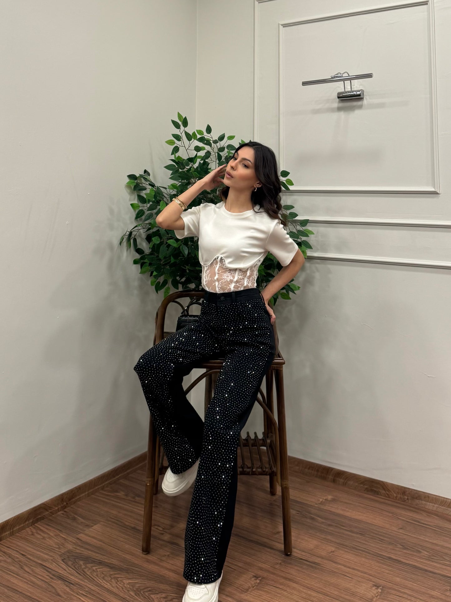 Premium Sıkı Taşlı Siyah Jean